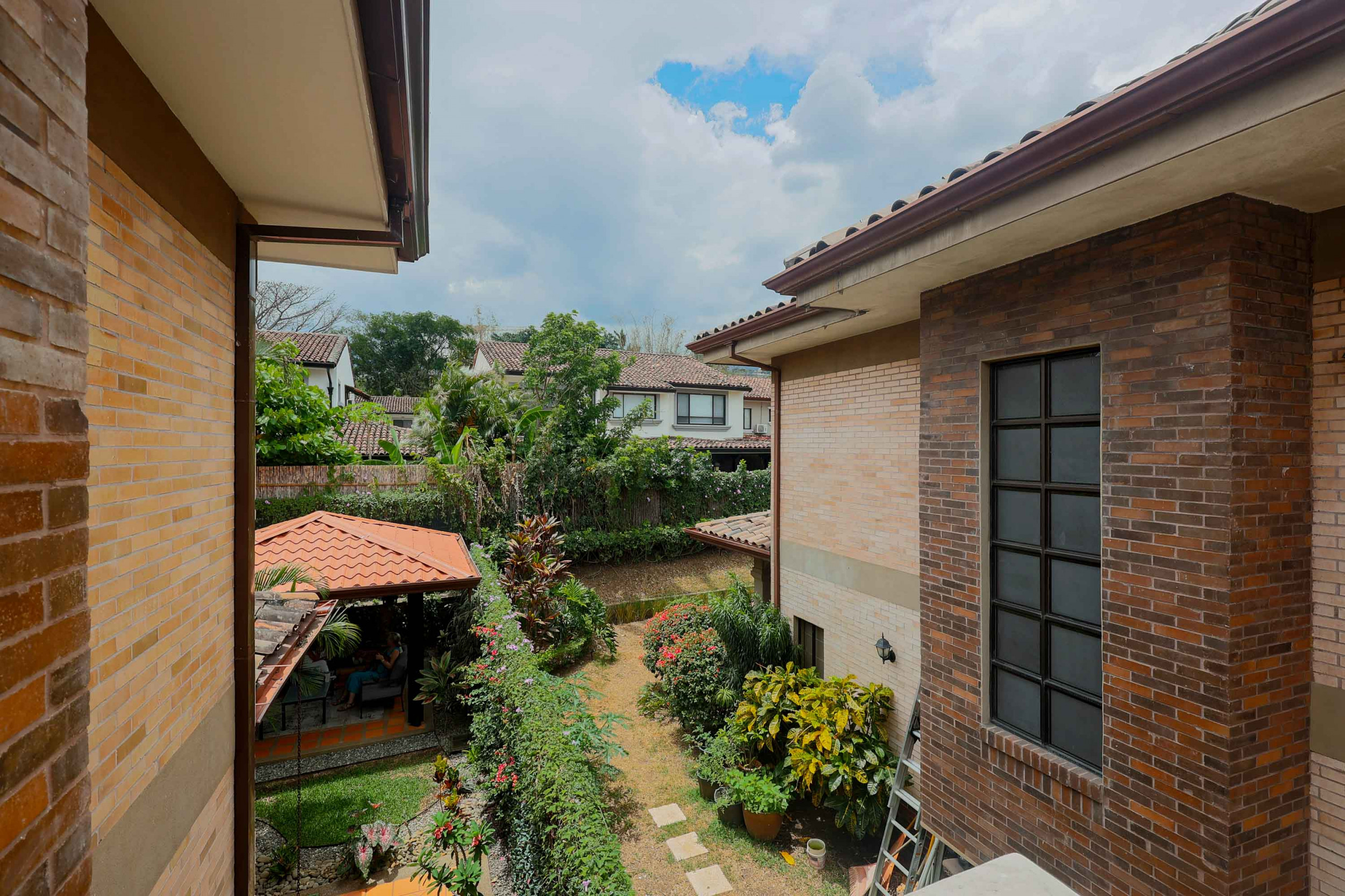 House for sale in Puerta de Hierro, Santa Ana SOLD