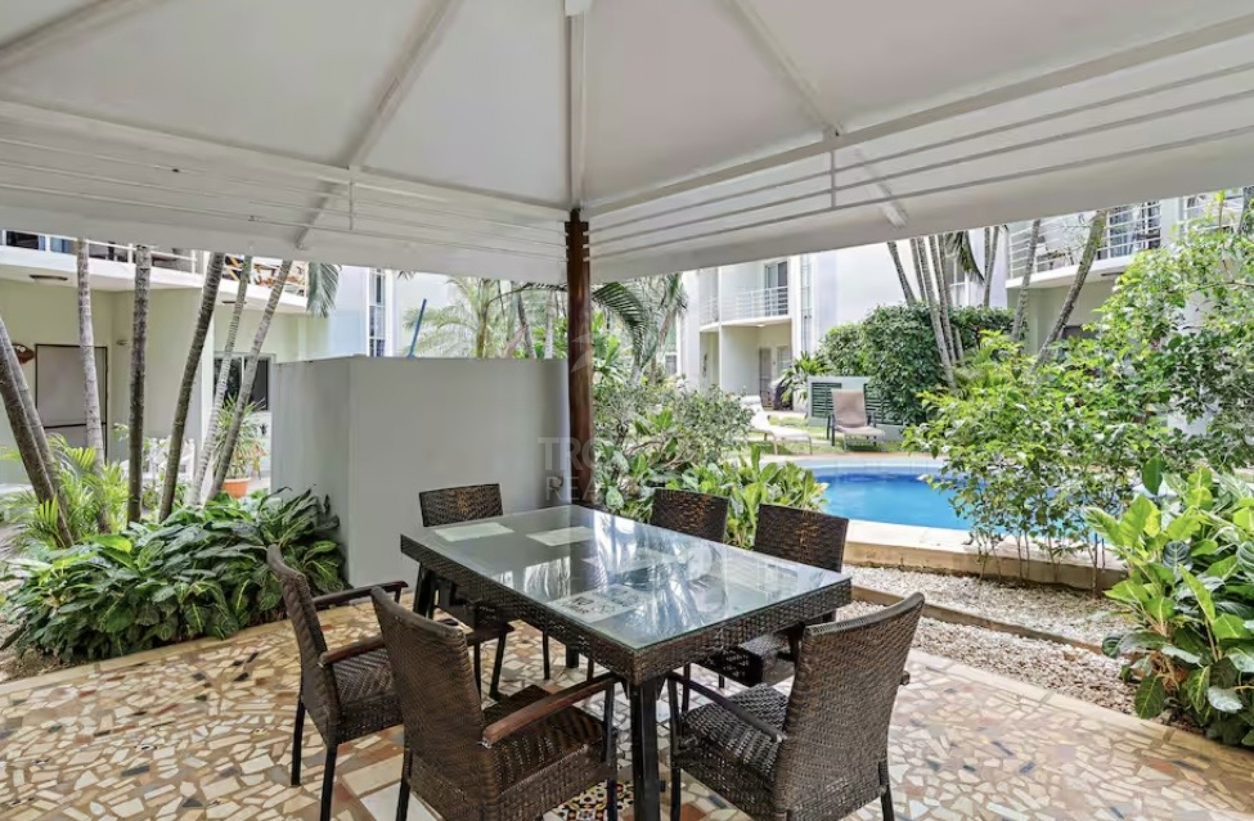 Beach Condo for Sale in Tamarindo – Tropical Living Just Steps from the Ocean