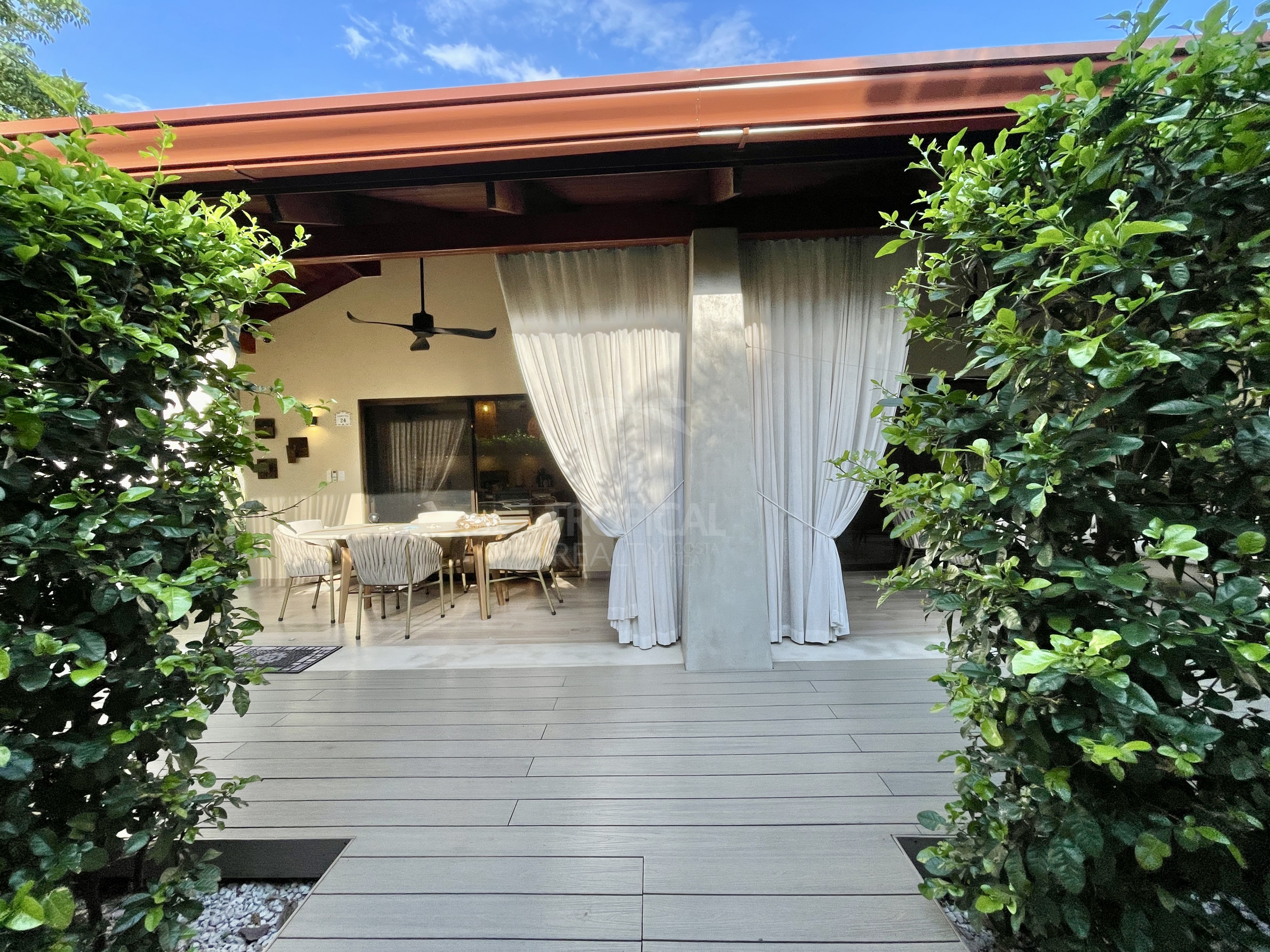 Turnkey Luxury Villa in Playa Potrero & Penca– High-Return Investment on Guanacaste’s Golden Coast