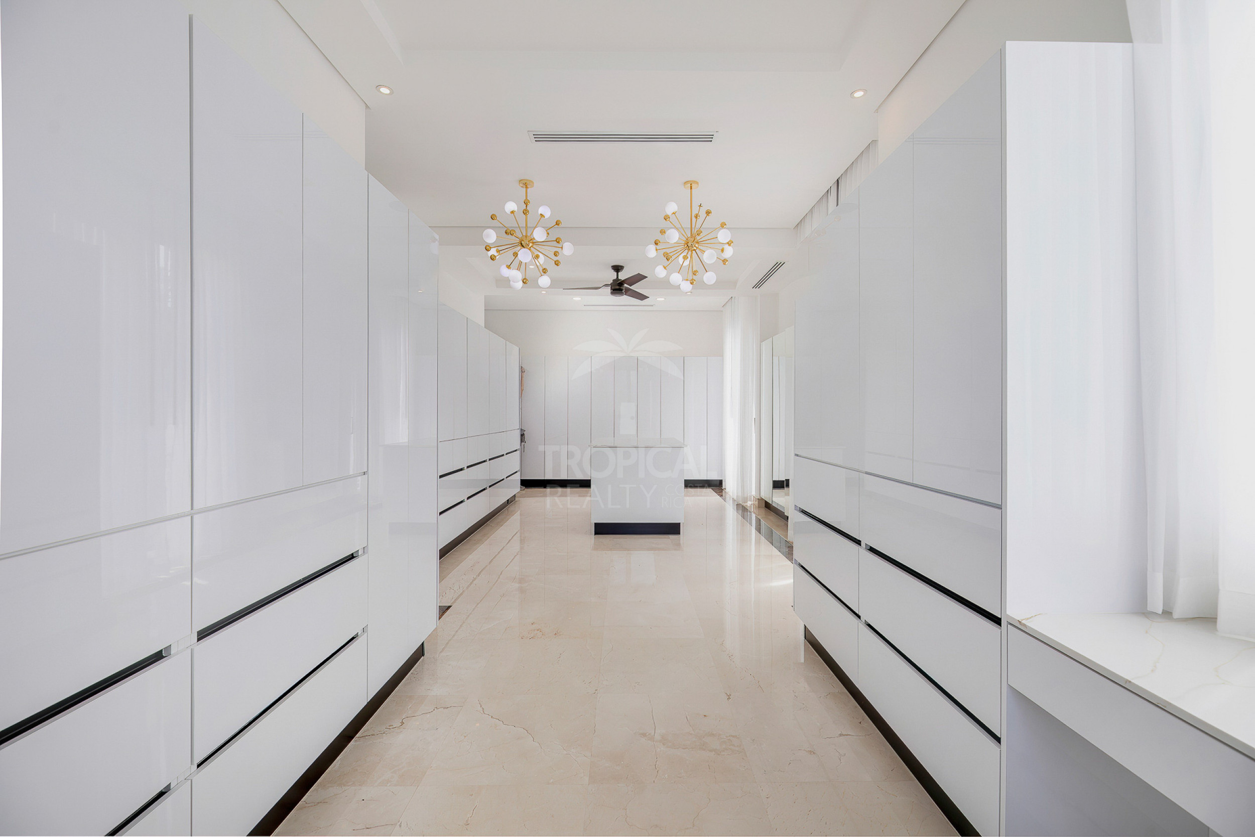 Villa Real Valley View Estate – Exceptional Luxury Residence with Panoramic Views in Santa Ana