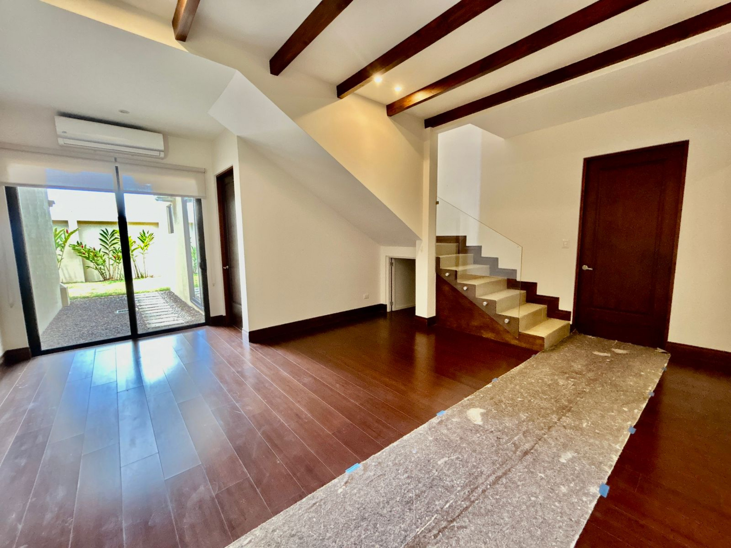 Charming Condo Home in Lindora, Santa Ana SOLD