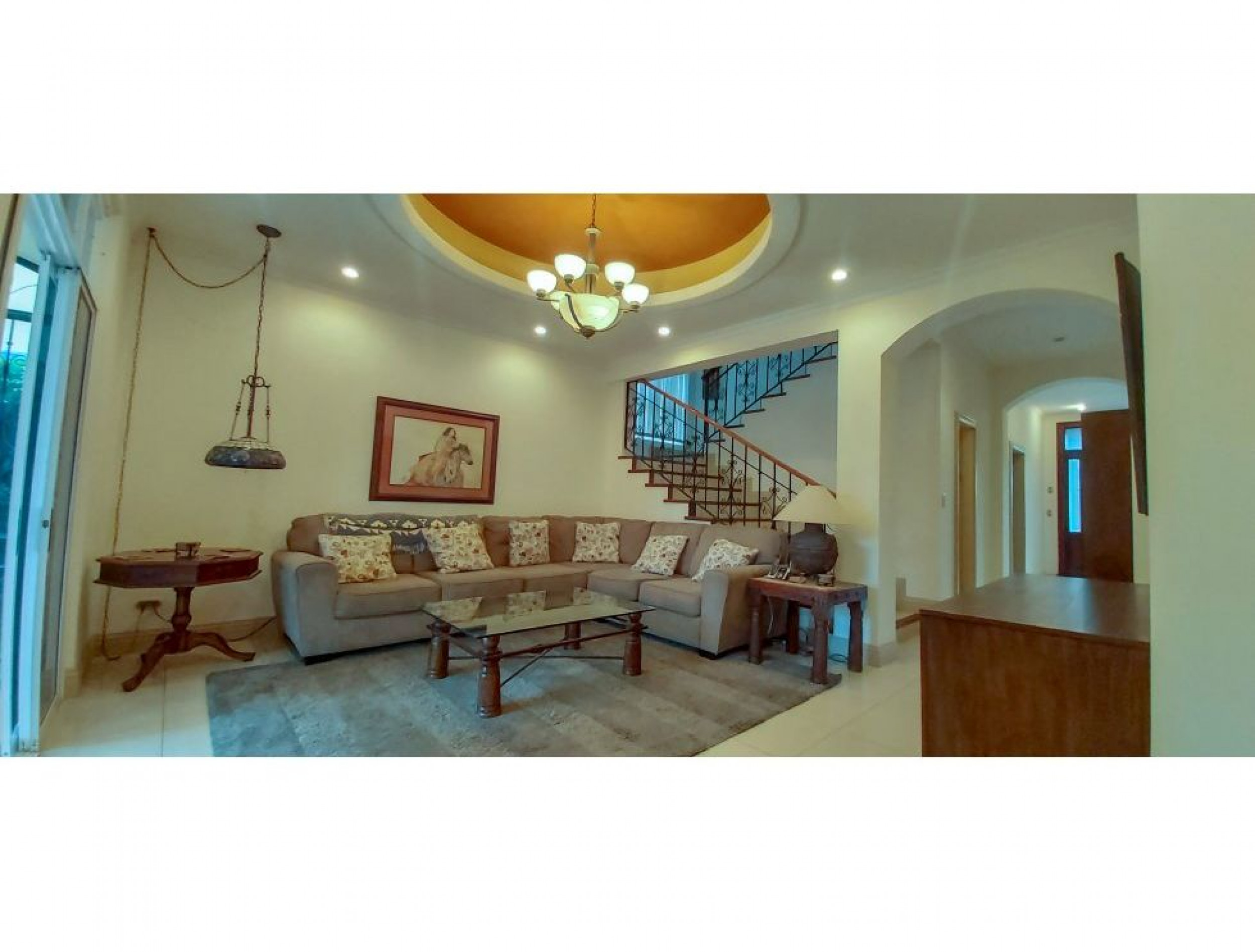 Charming Independent Residence available for Sale, Valle del Sol