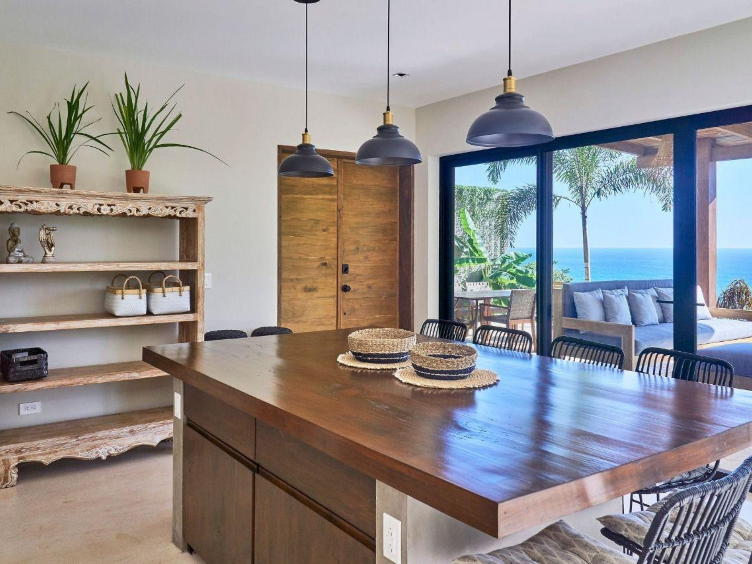 Luxury Oceanview Home in Santa Teresa - USD $1,500,000