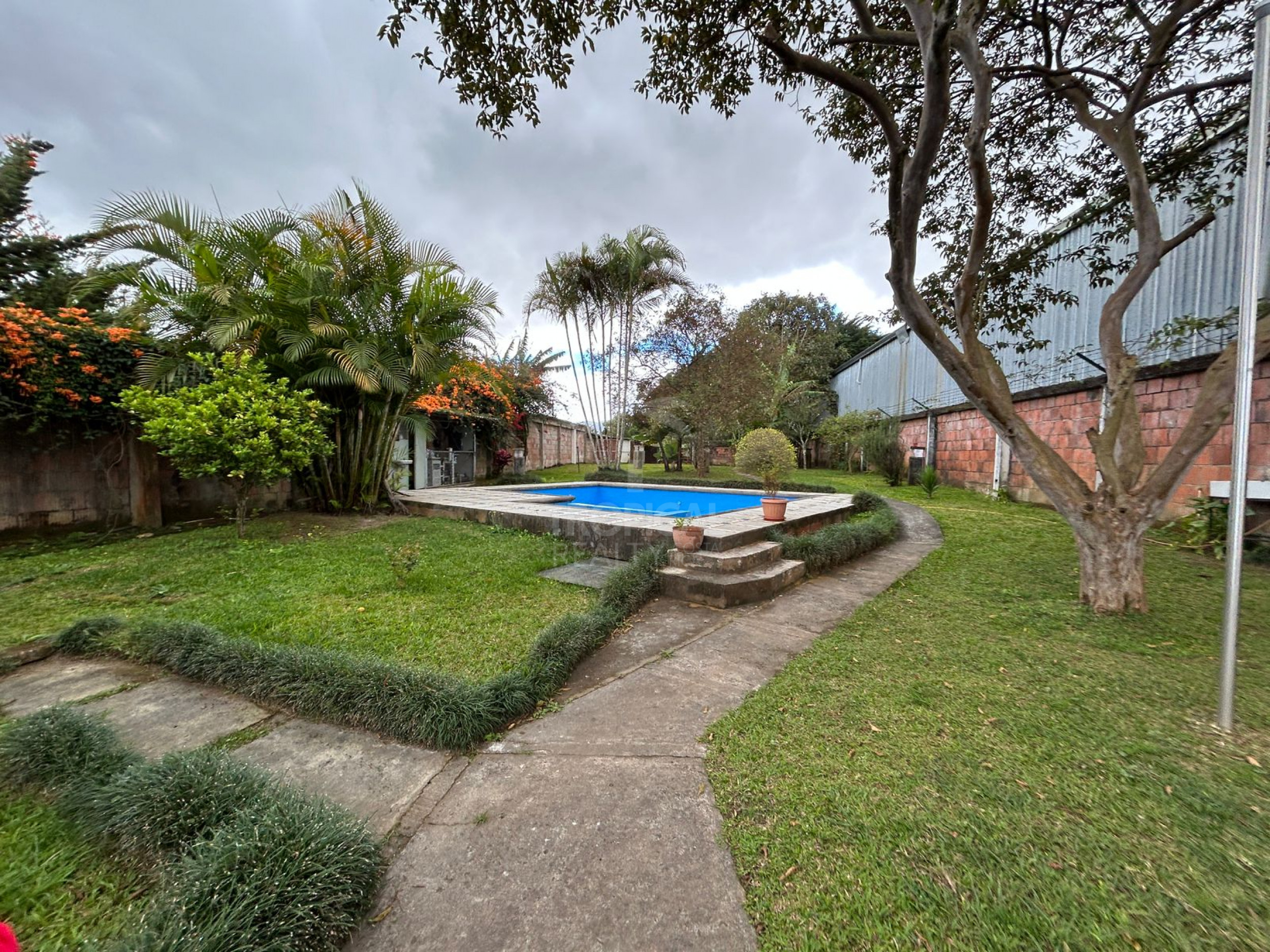 For Sale: House with Mixed Land Use in Granadilla – Large Lot with Development Potential | $819,000