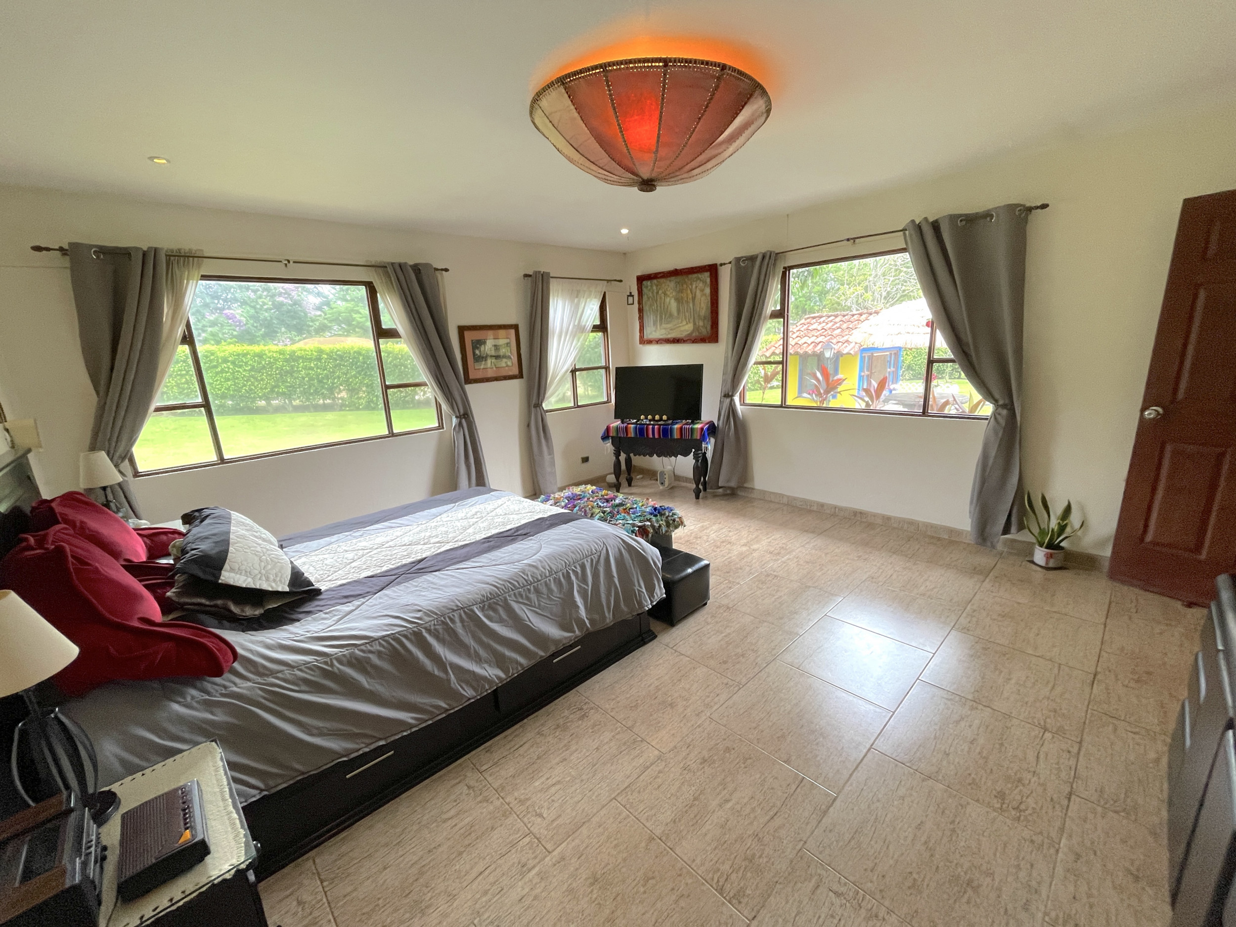 SOLD Charming Single-Story Residence in Los Reyes La Guacima: Your Ideal Home Awaits!