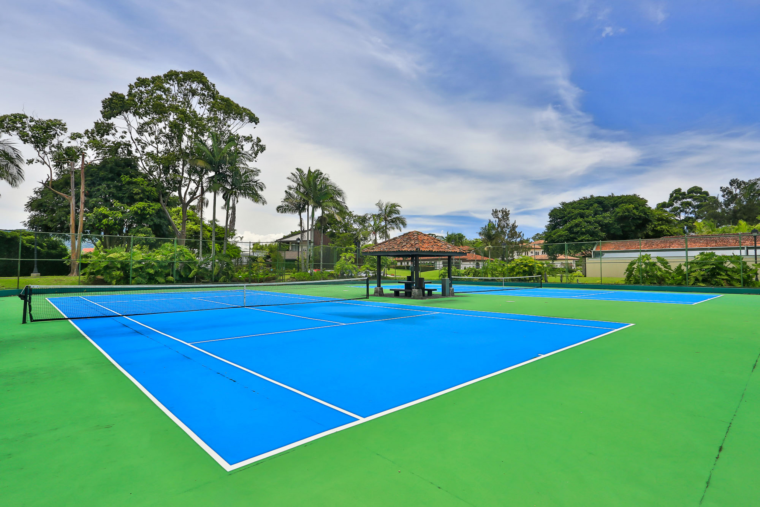 For Sale: Stunning Luxury Home in Monteran, Granadilla – Premier Location and Exclusive Privacy