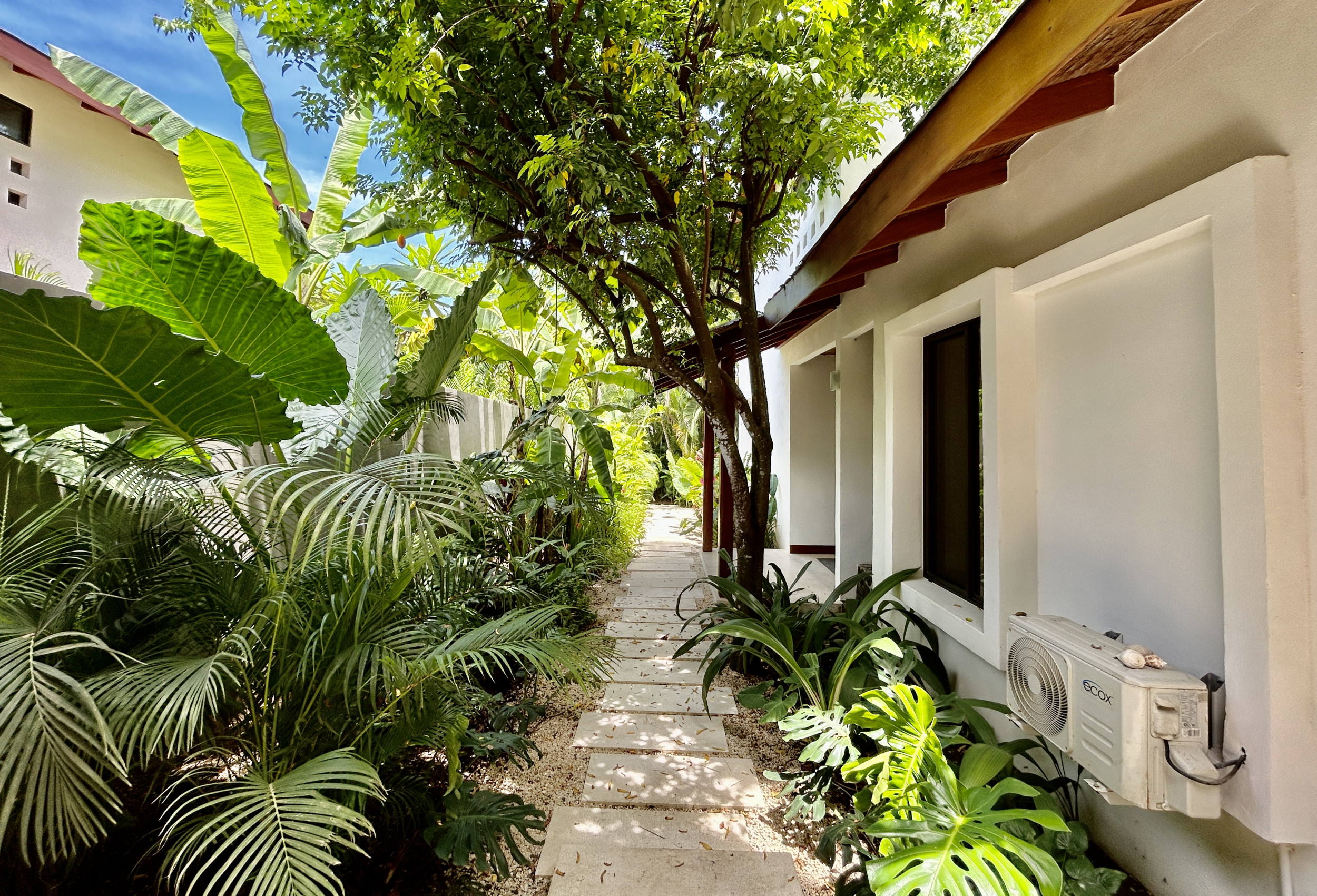 Stunning Beach House for Sale Near Playa Hermosa, Santa Teresa