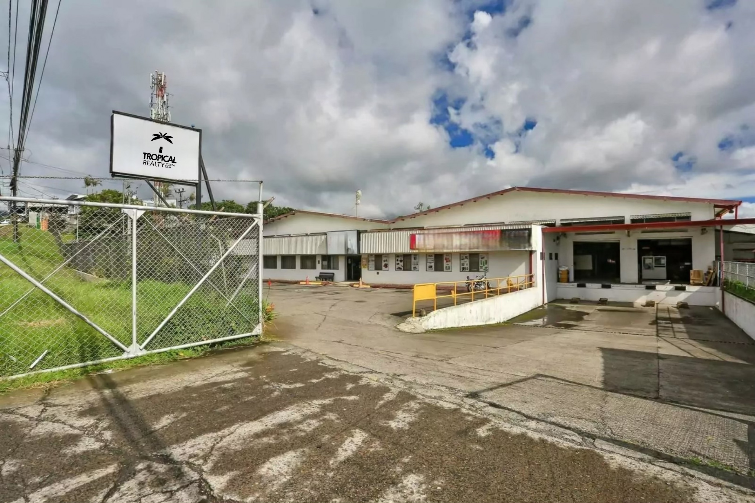 Warehouse for Business Expansion in Guadalupe