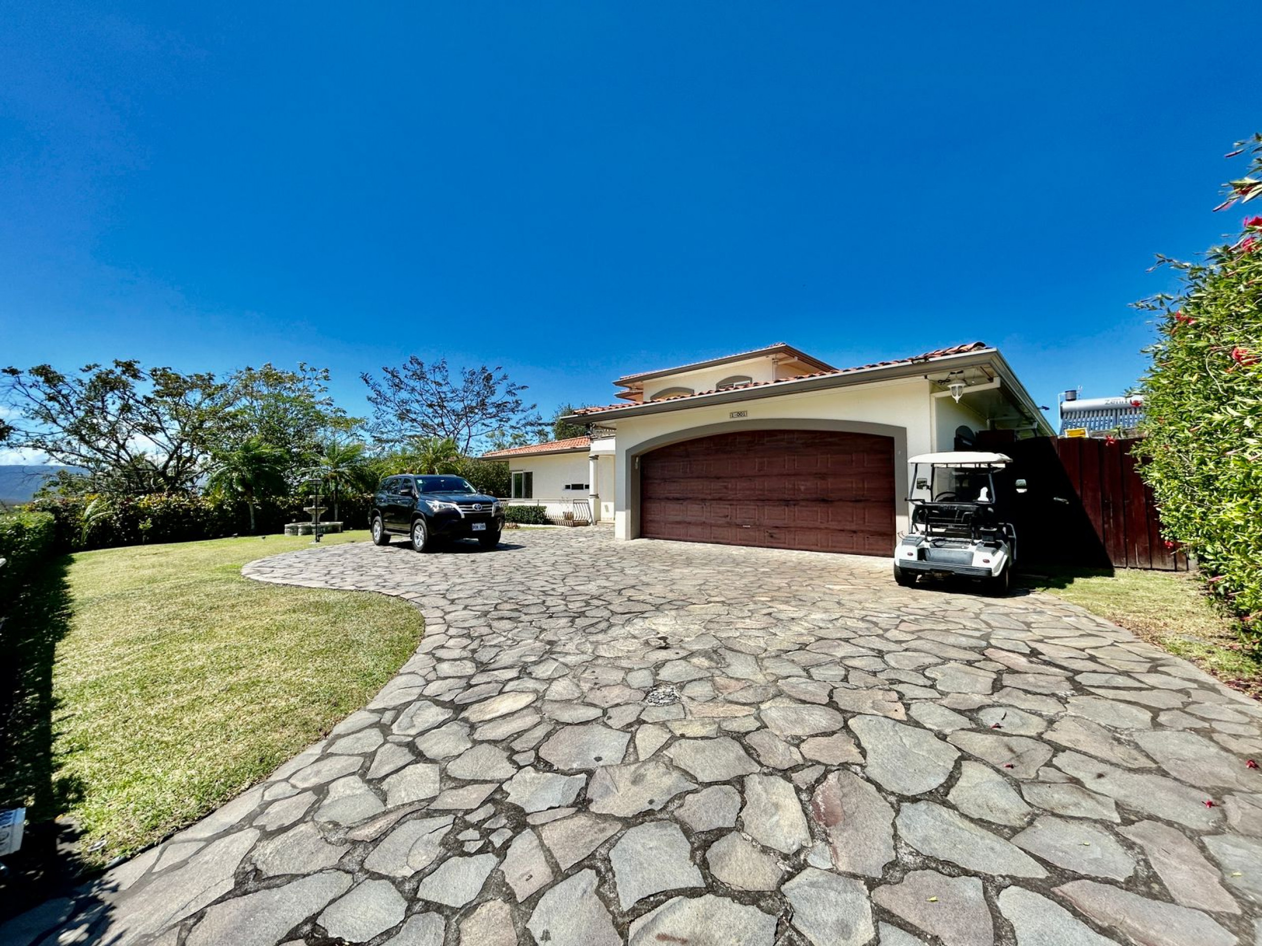 For Sale Beautiful Home with Golf Facilities Hacienda Los Reyes