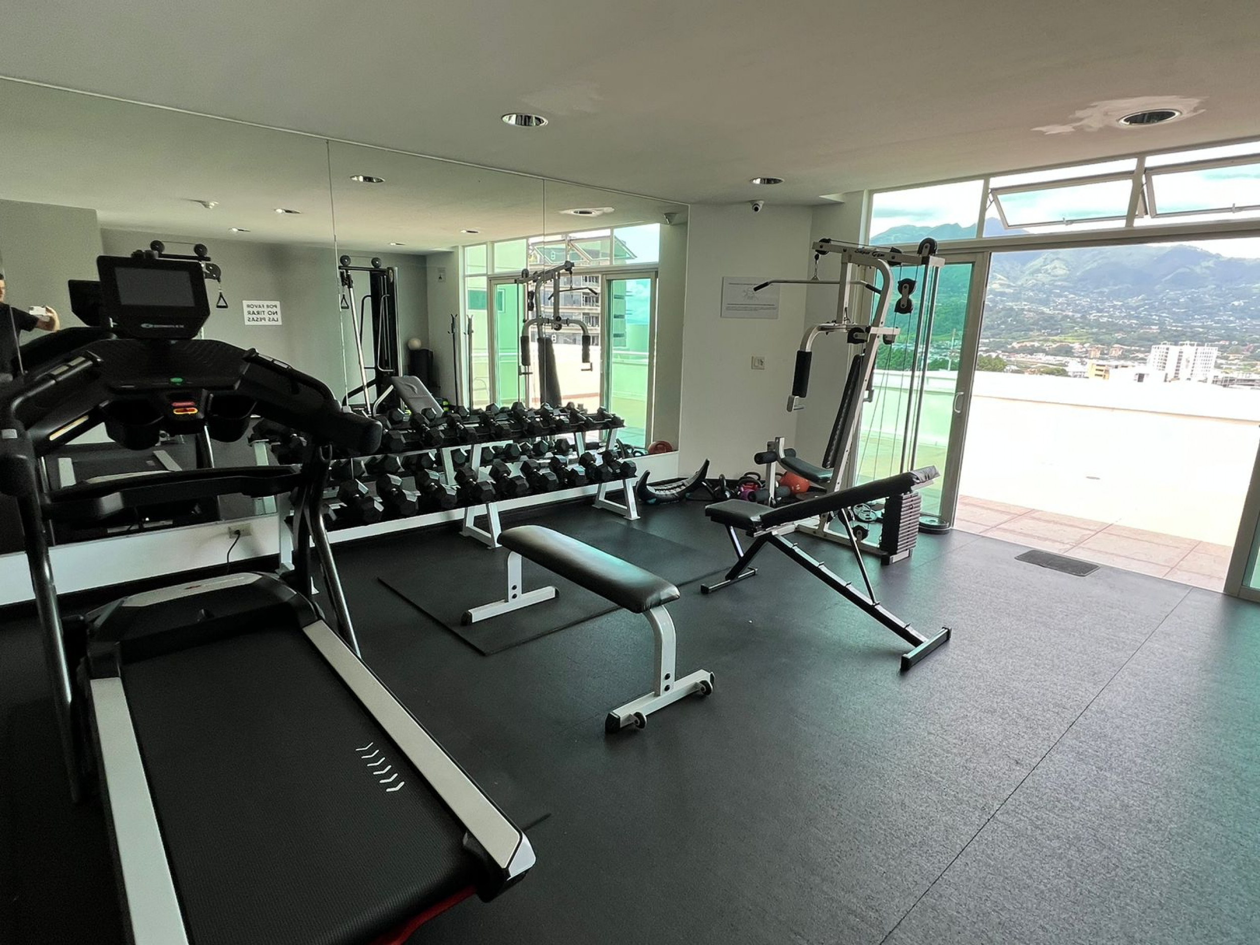 Penthouse Exclusivo en Torre Nunciatura: Elegancia y Funcionalidad SOLD