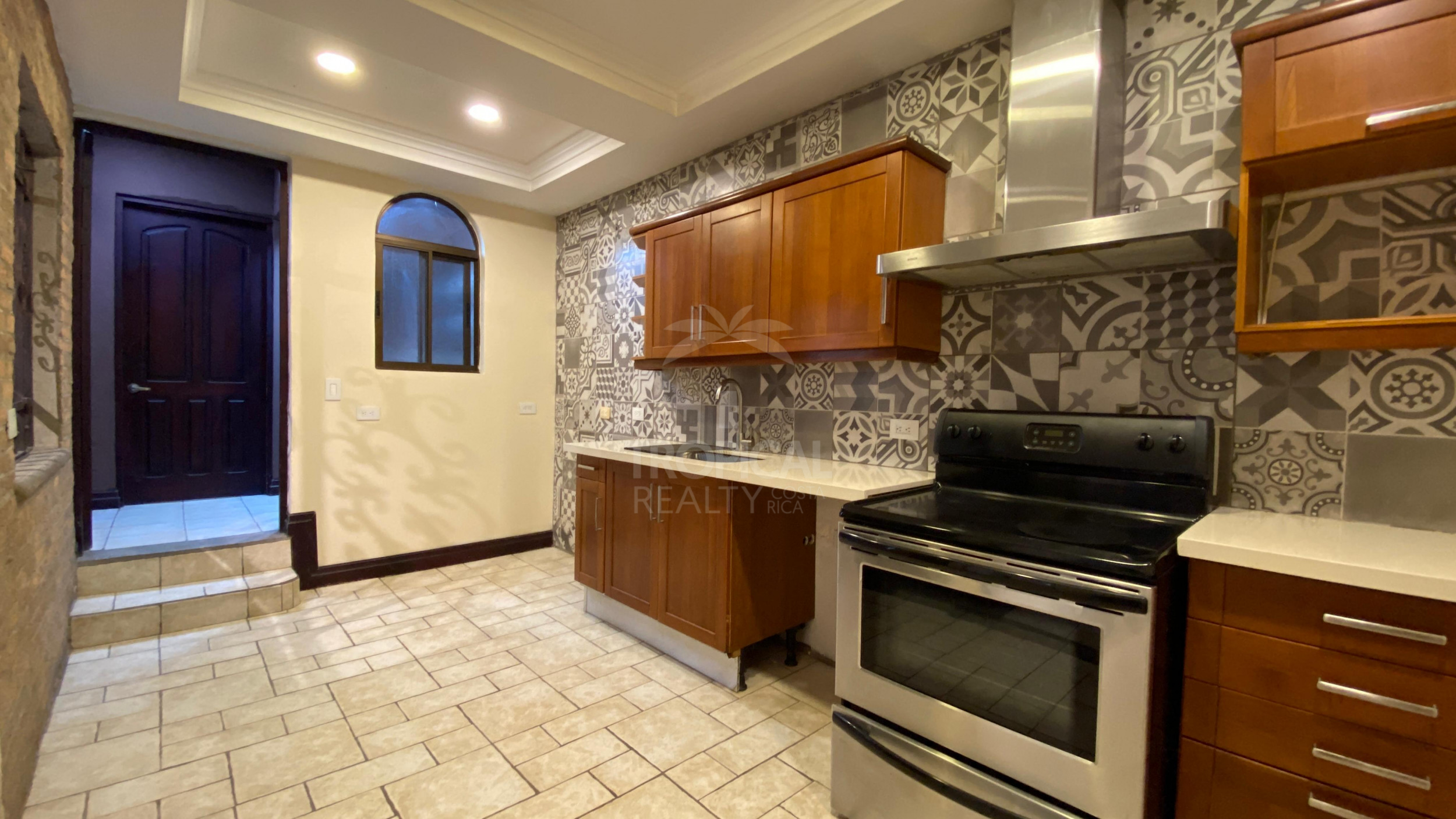 House for Sale in Vistas de Pereira, Guachipelín Norte,