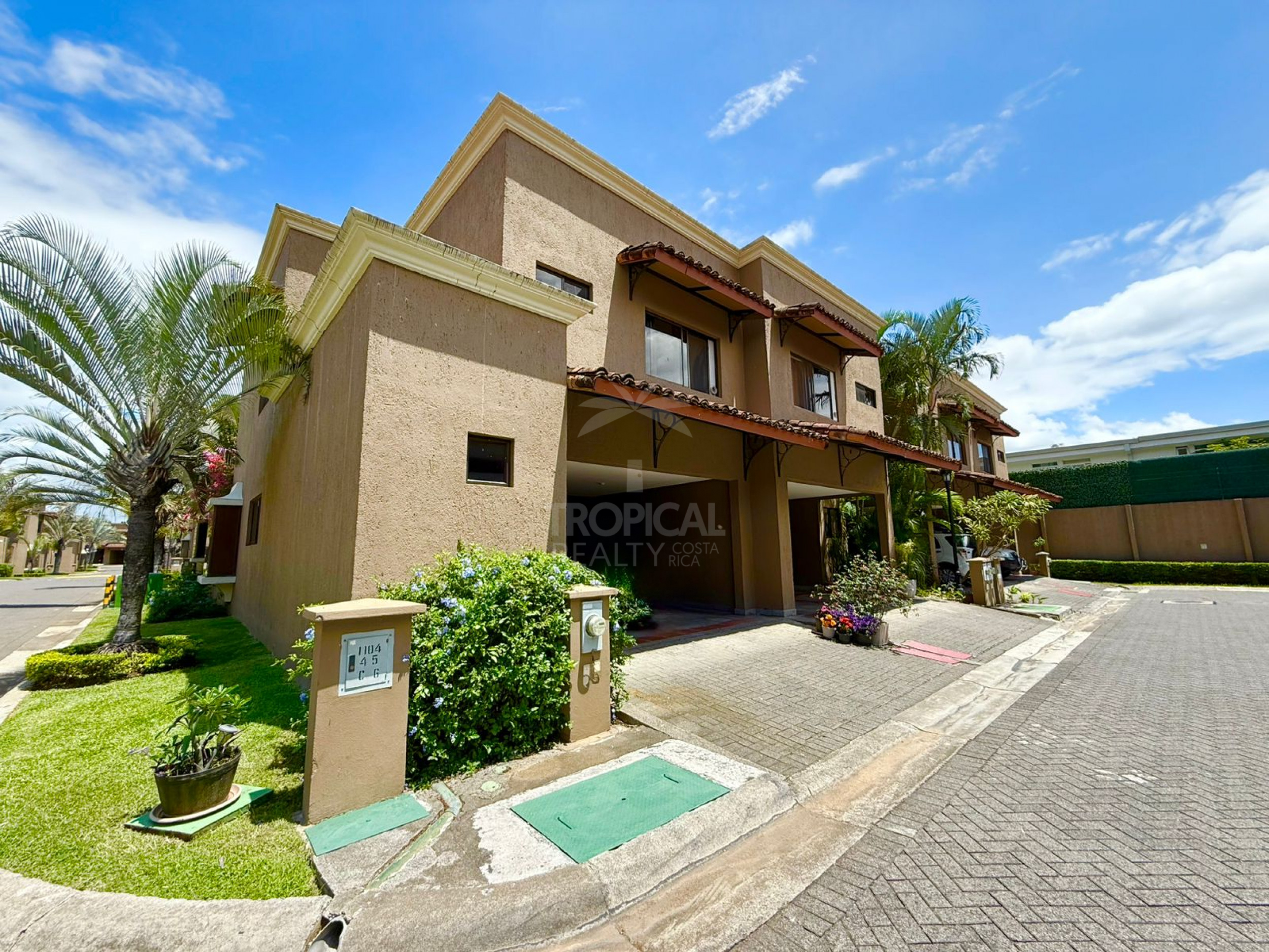 Condo Home in Pozos de Santa Ana  SOLD