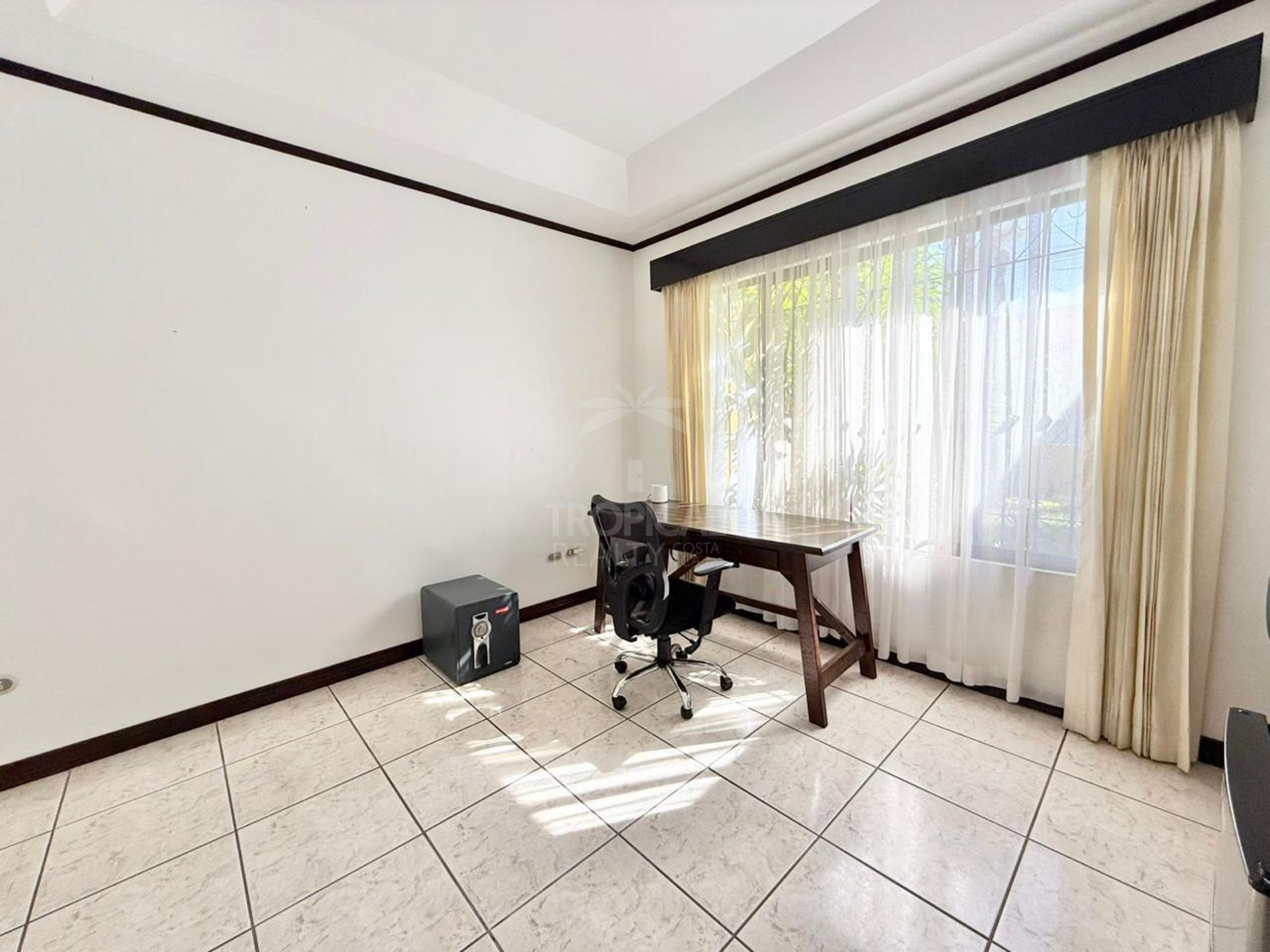 Independent Home for Sale  – Los Laureles, Escazú