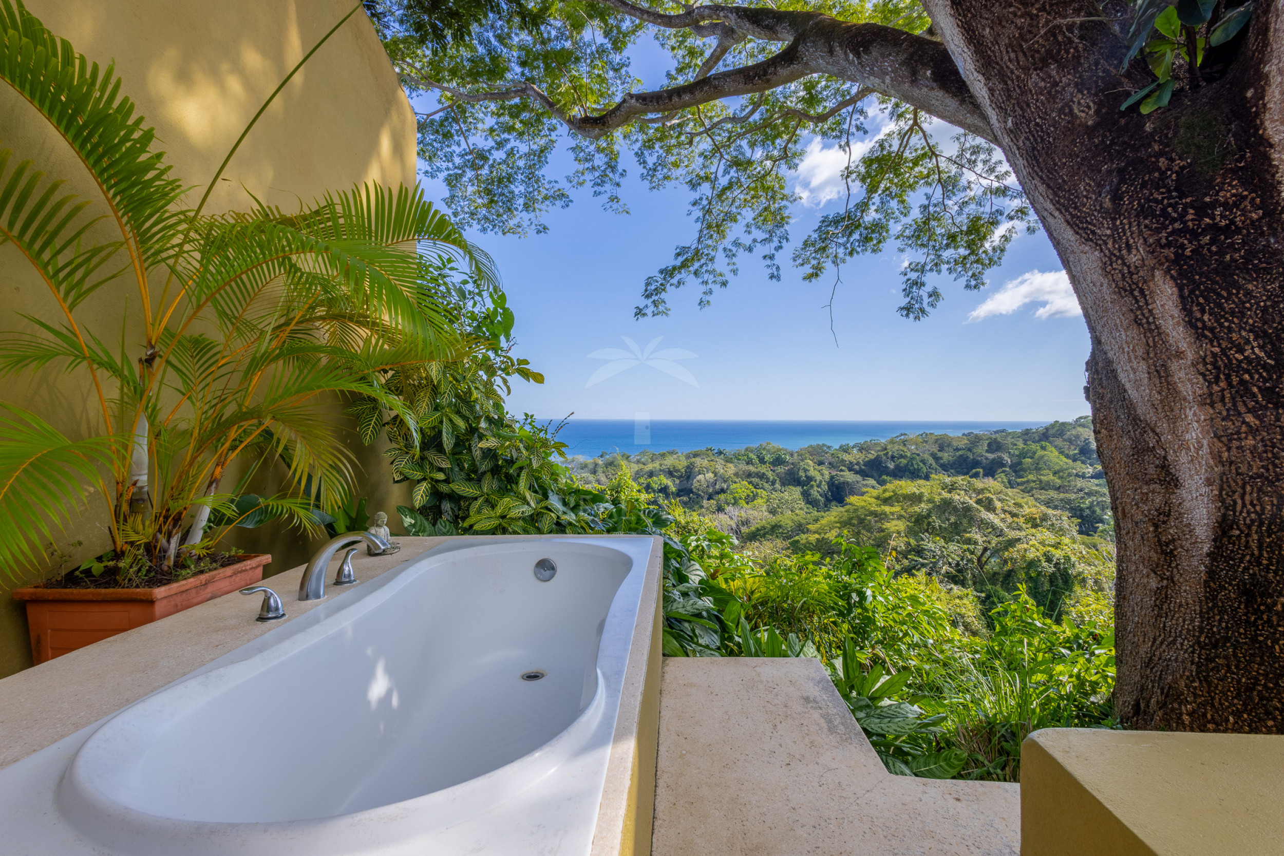 Propiedad con Vista al Mar en Venta en Montezuma, Costa Rica