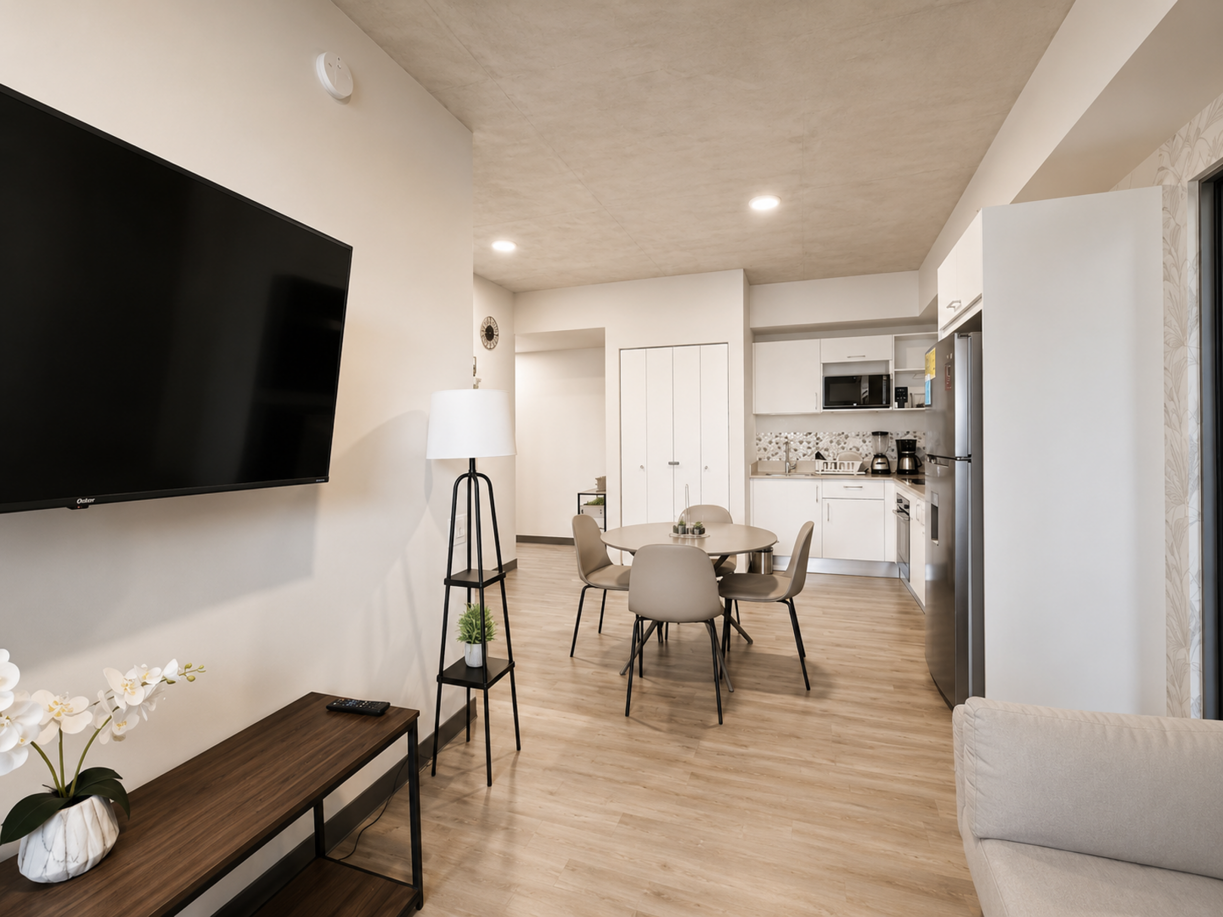 Fully Furnished Apartment for Rent in Secret Sabana Tower – Modern Living in a Prime Location