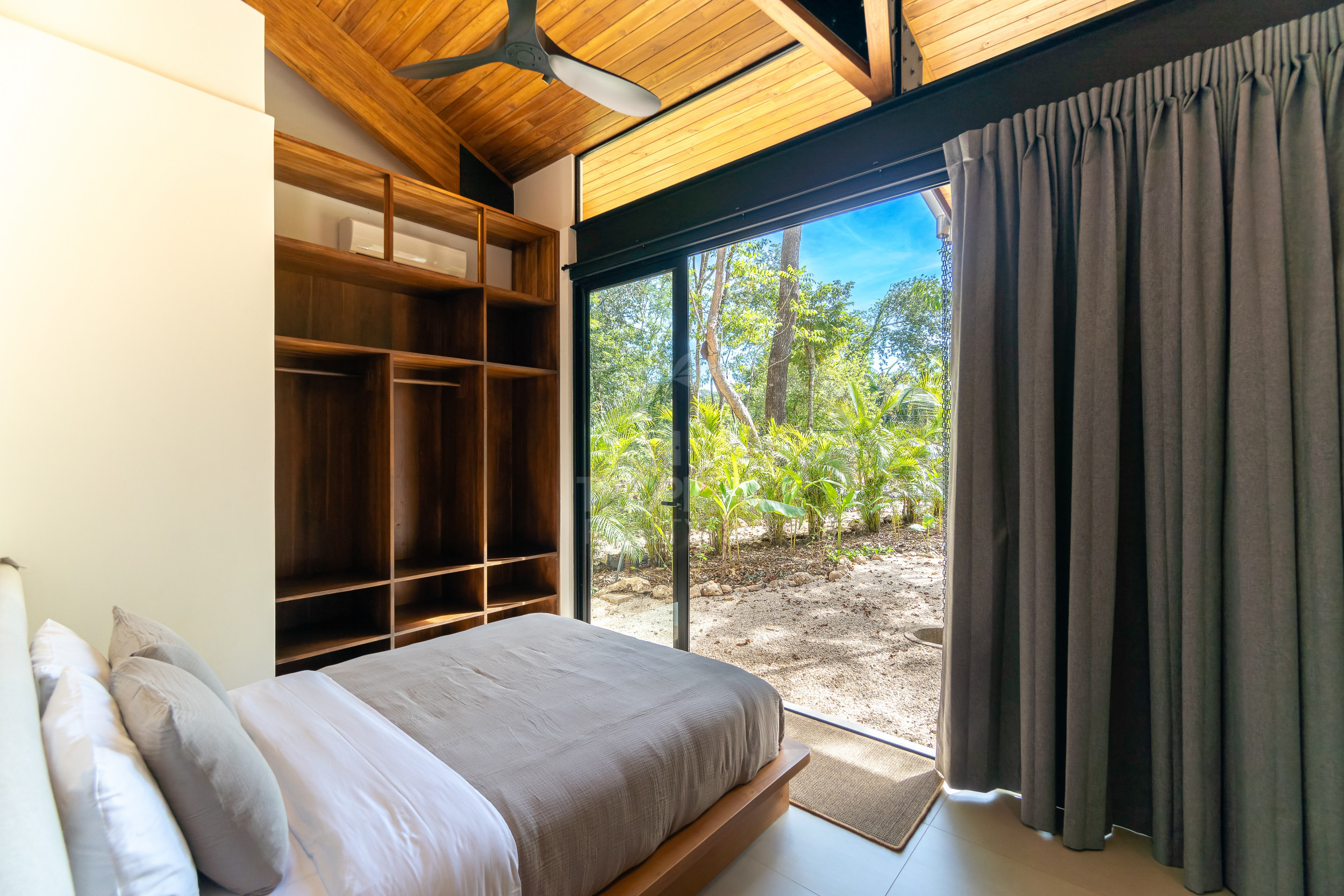 Luxury Ocean View Villa in Santa Teresa – 7,204 m² of Privacy & Nature