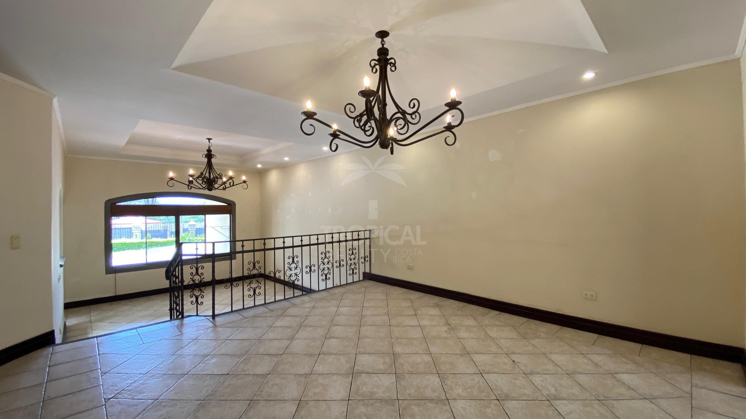 House for Sale in Vistas de Pereira, Guachipelín Norte,