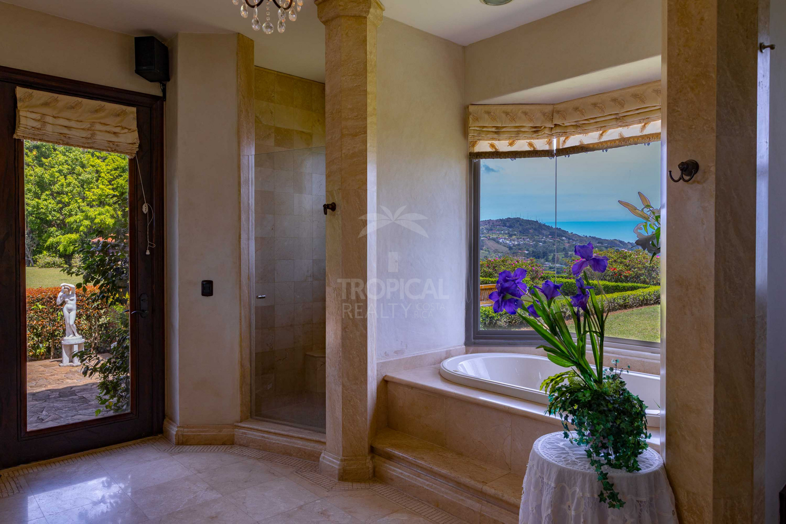 Las Catalinas de Pico Blanco – Costa Rica's Iconic Mountain Estate