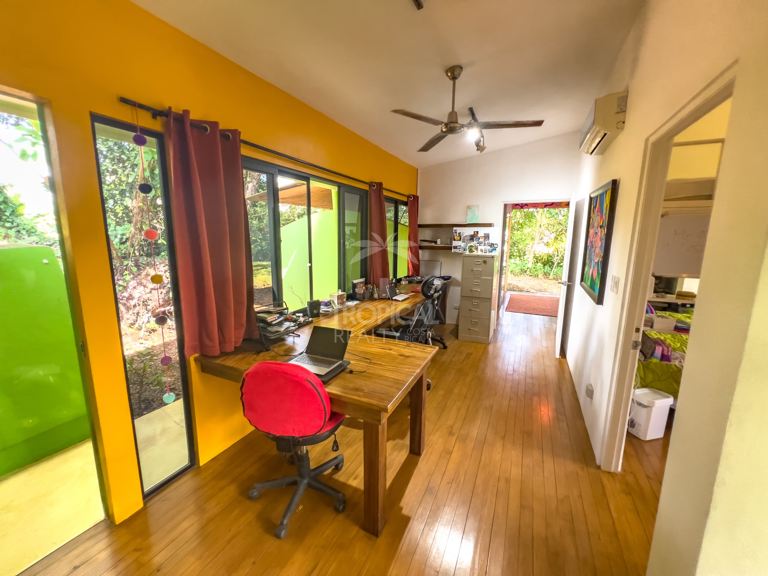 Dream Home Minutes from Pristine Beaches and Community Amenities
