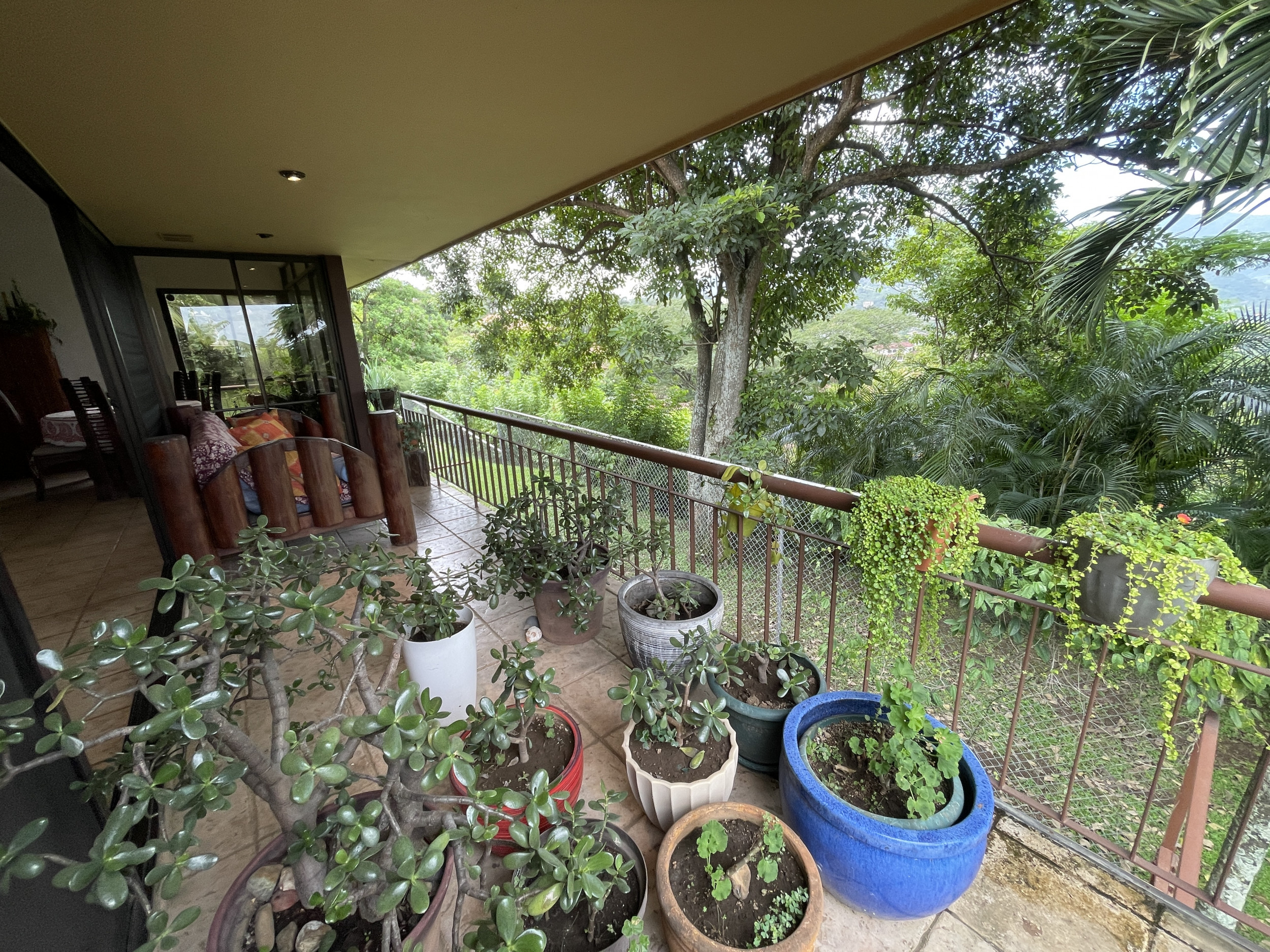 Spacious 5-Bedroom Home in Gated Community in Escazú, Guachipelin Norte