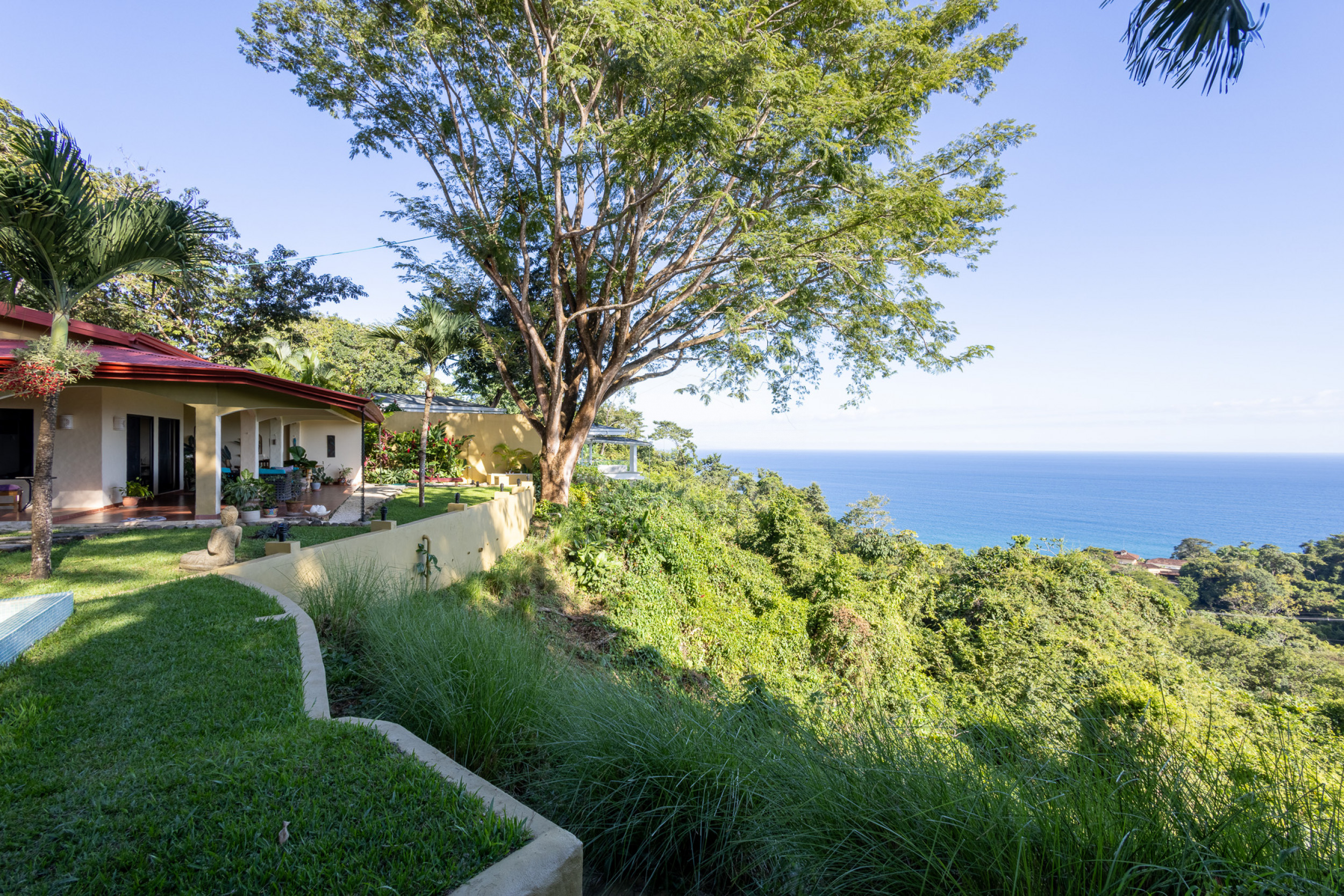 Propiedad con Vista al Mar en Venta en Montezuma, Costa Rica