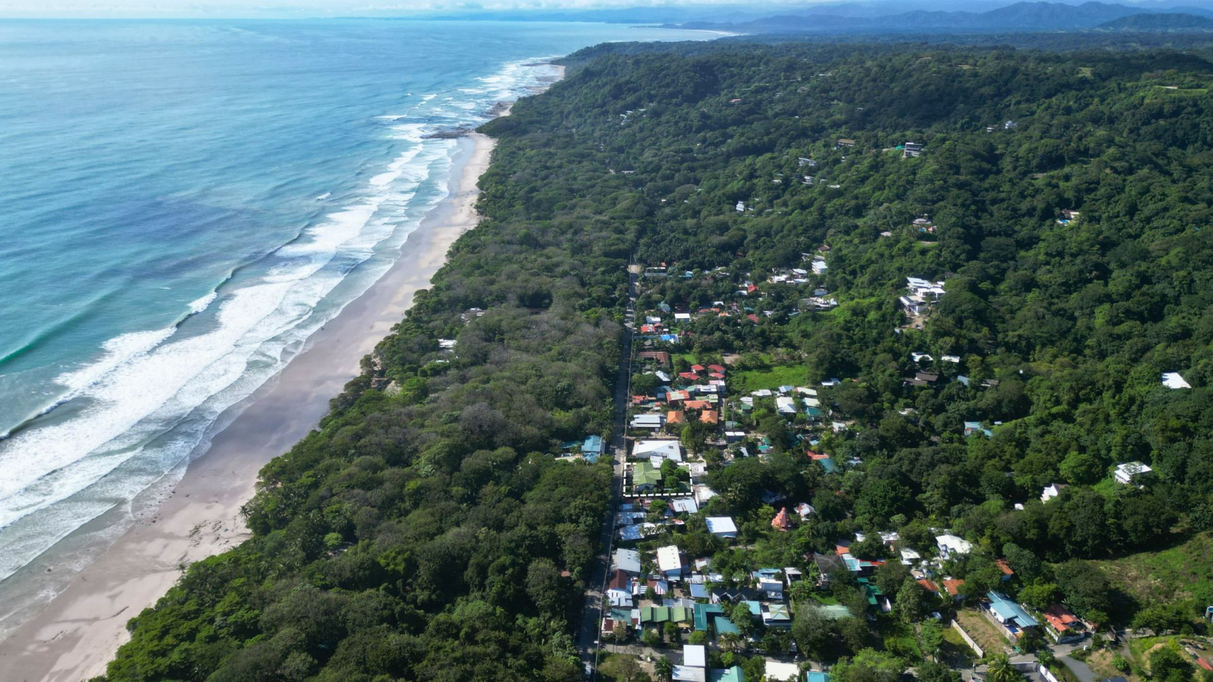 Exceptional Multi-Use Building for Sale in Prime Santa Teresa Location