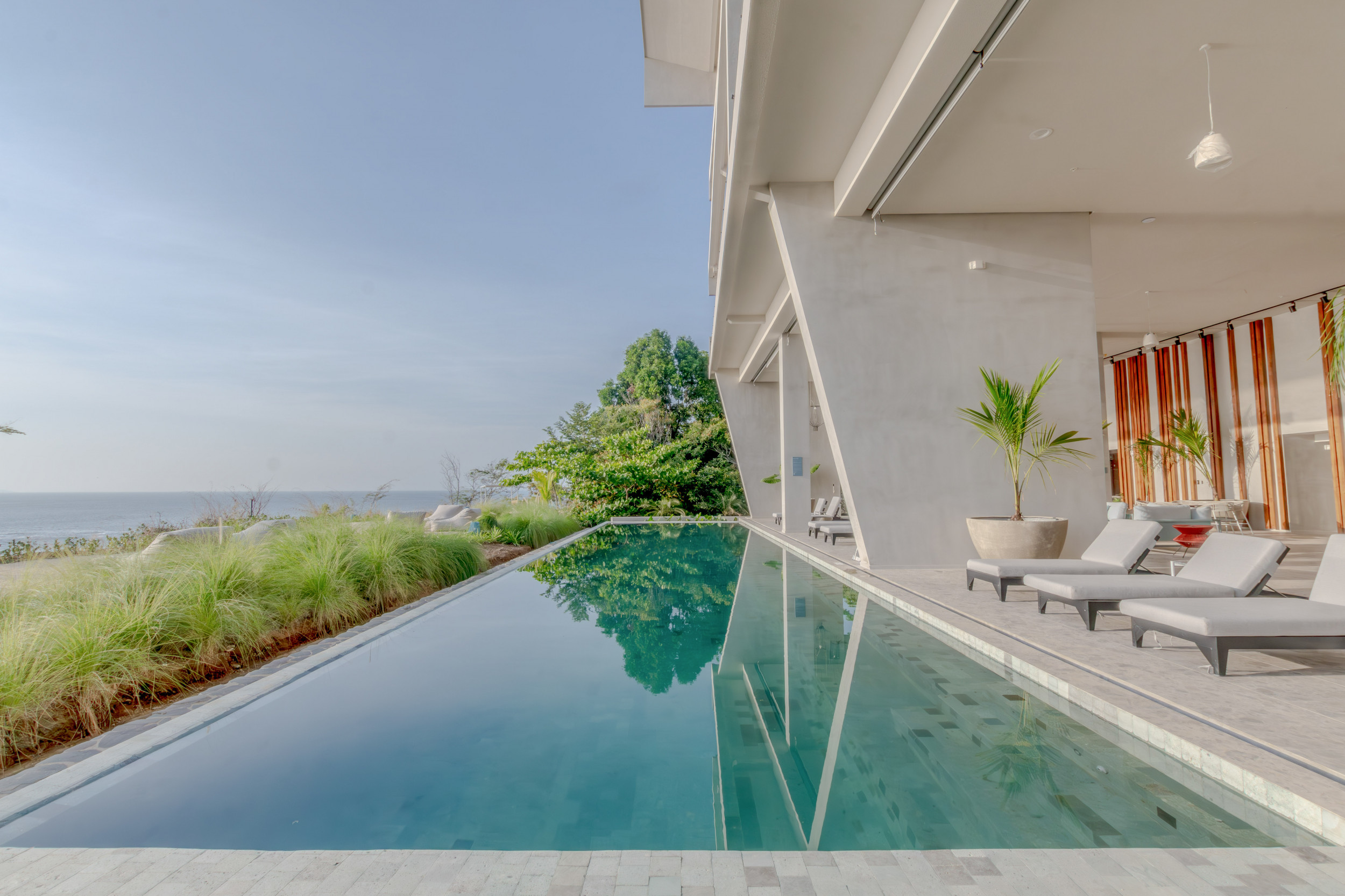 Luxurious Beachfront Apartment for Sale in Herradura, Puntarenas: Nerea Apartments