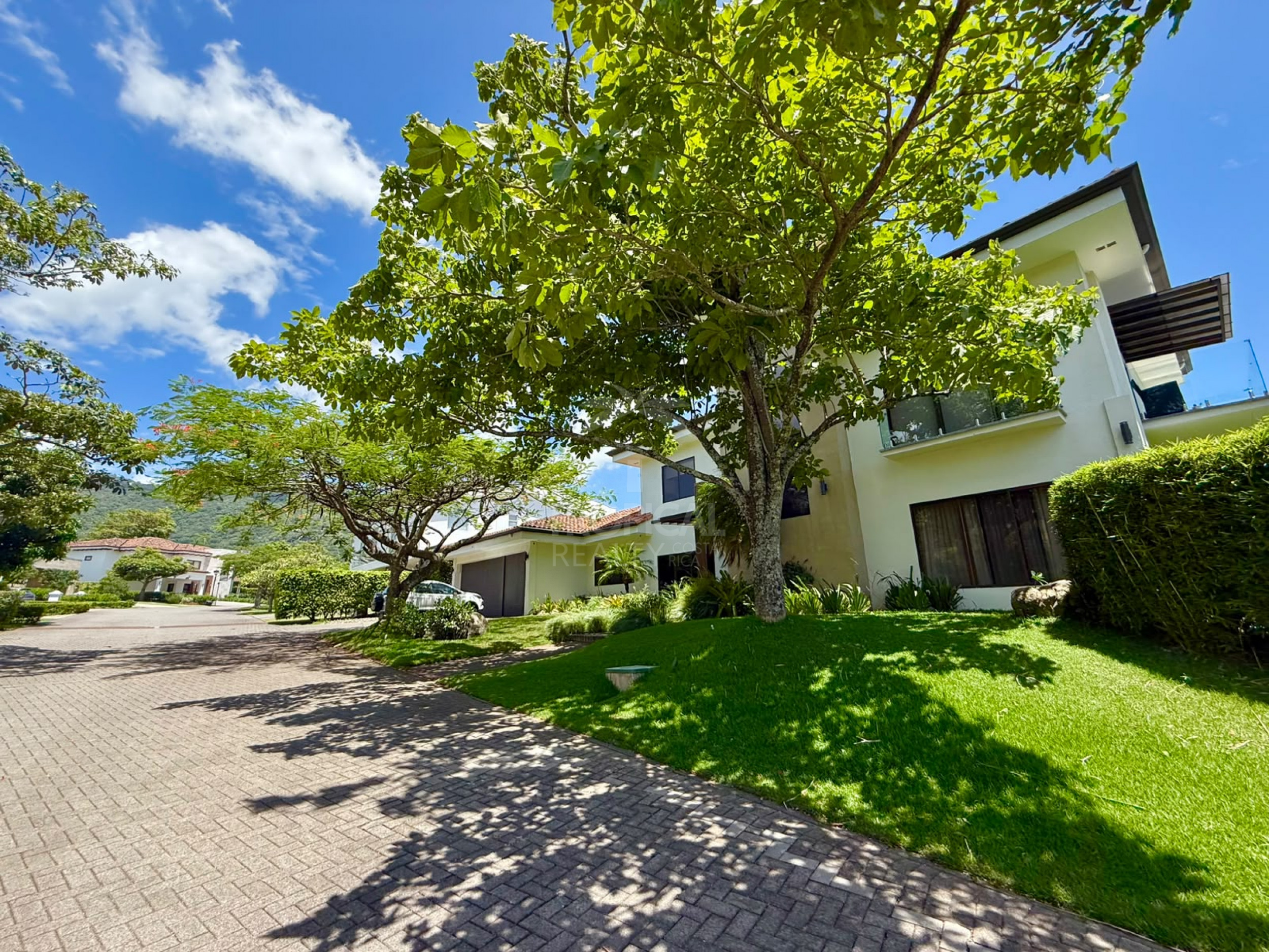 Modern Home in Condominium, Río Oro, Santa Ana | For Sale or Rent
