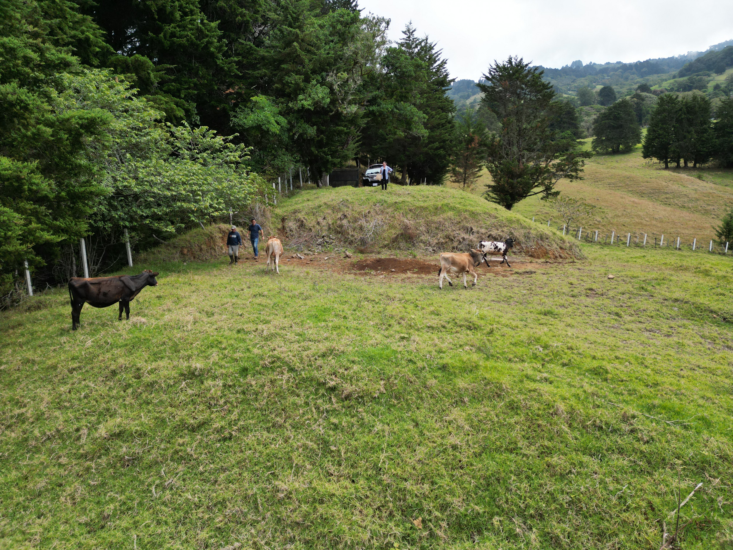 Prime Costa Rica Lot with Sweeping Views, River Access, and Ready for Your Dream Home