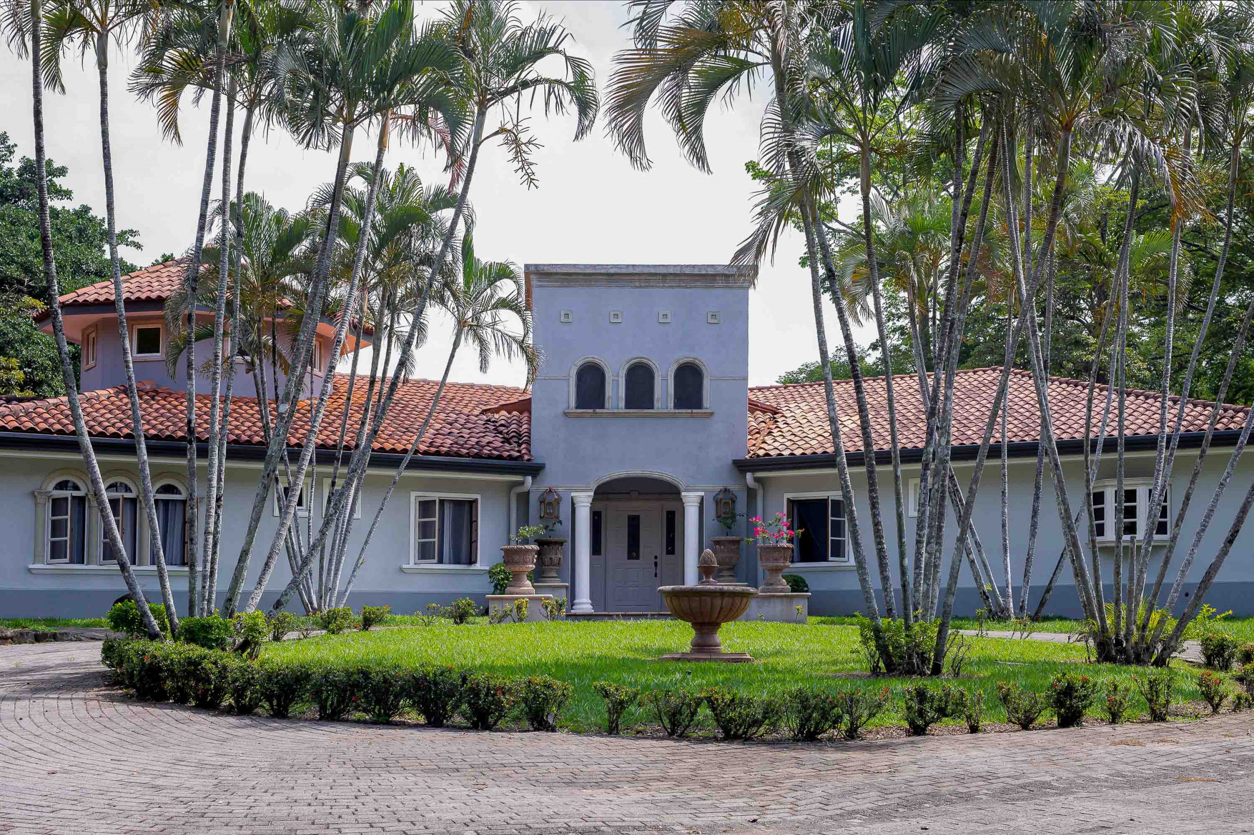 Resort-Style Luxury Villa in Turrucares, Alajuela: Your Dream Home Awaits!