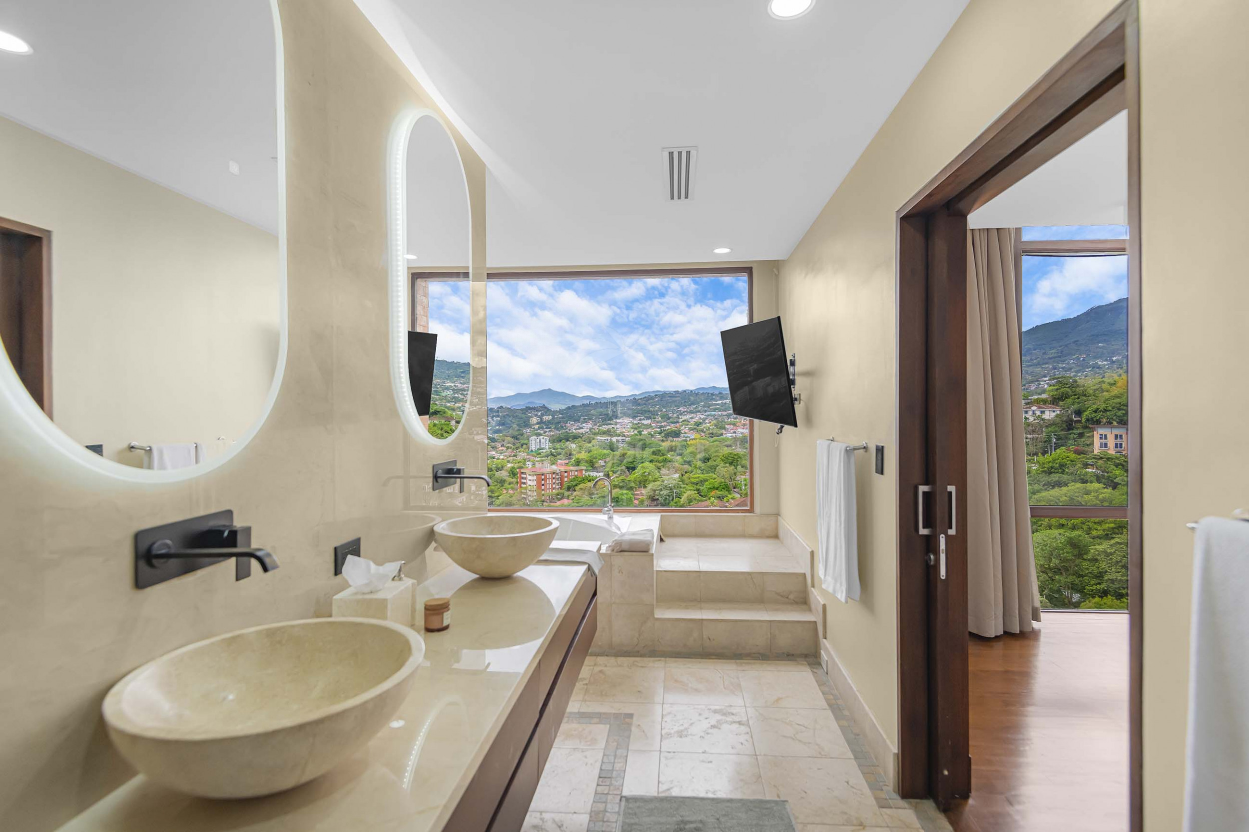 Luxury Apartment for Rent in Monte Plata, Escazú – 370 m² | Furnished | $6,000/Month
