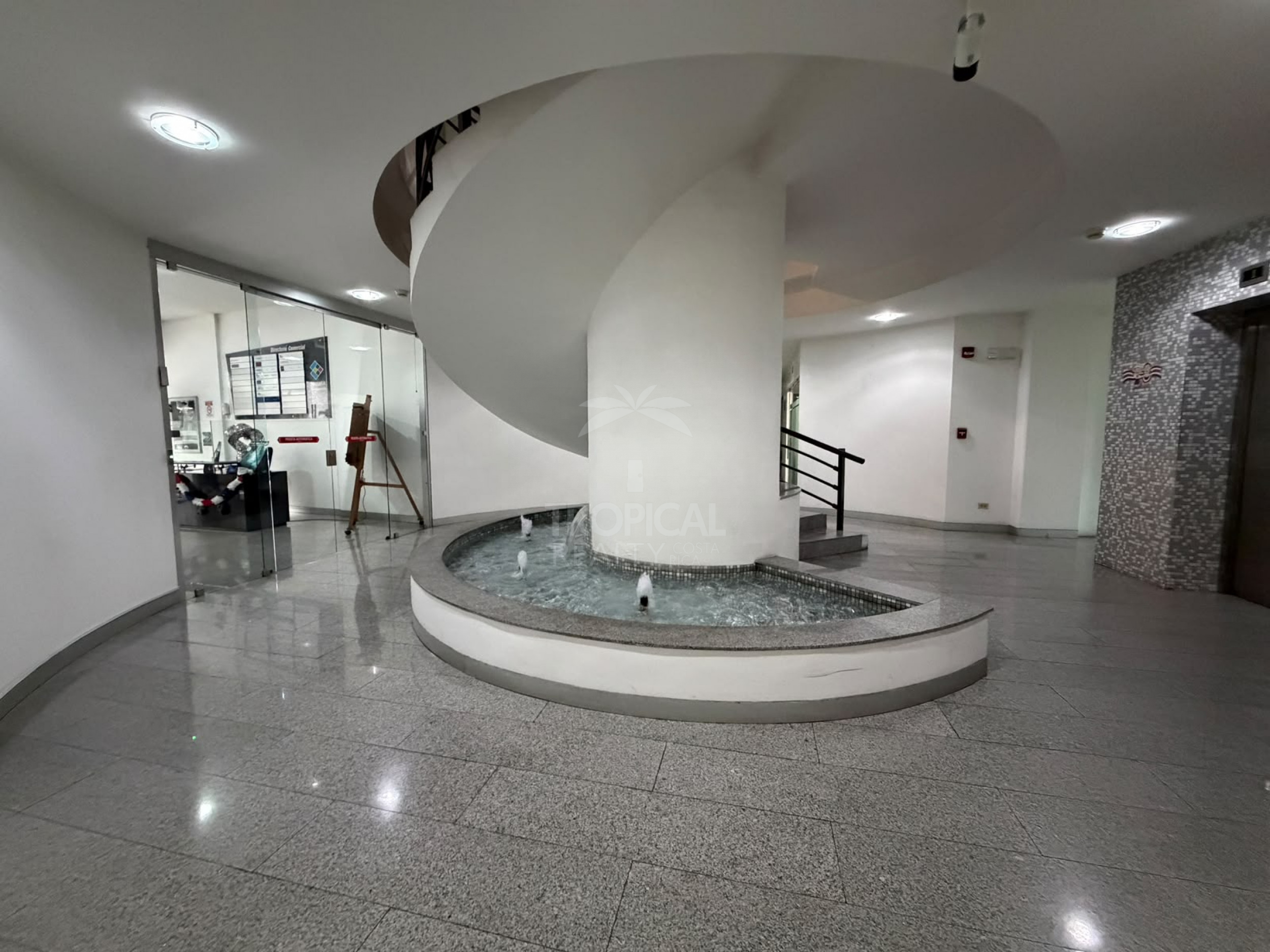 Oficina Corporativa de 90 m² en Alquiler en Prisma, Escazú