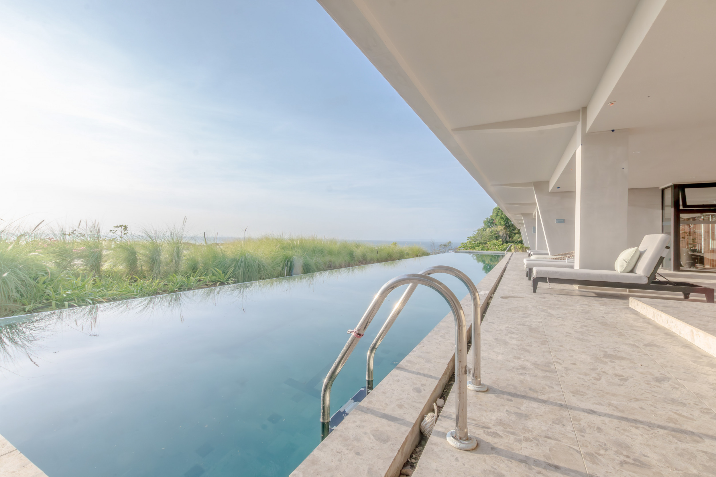 Luxurious Beachfront Apartment for Sale in Herradura, Puntarenas: Nerea Apartments