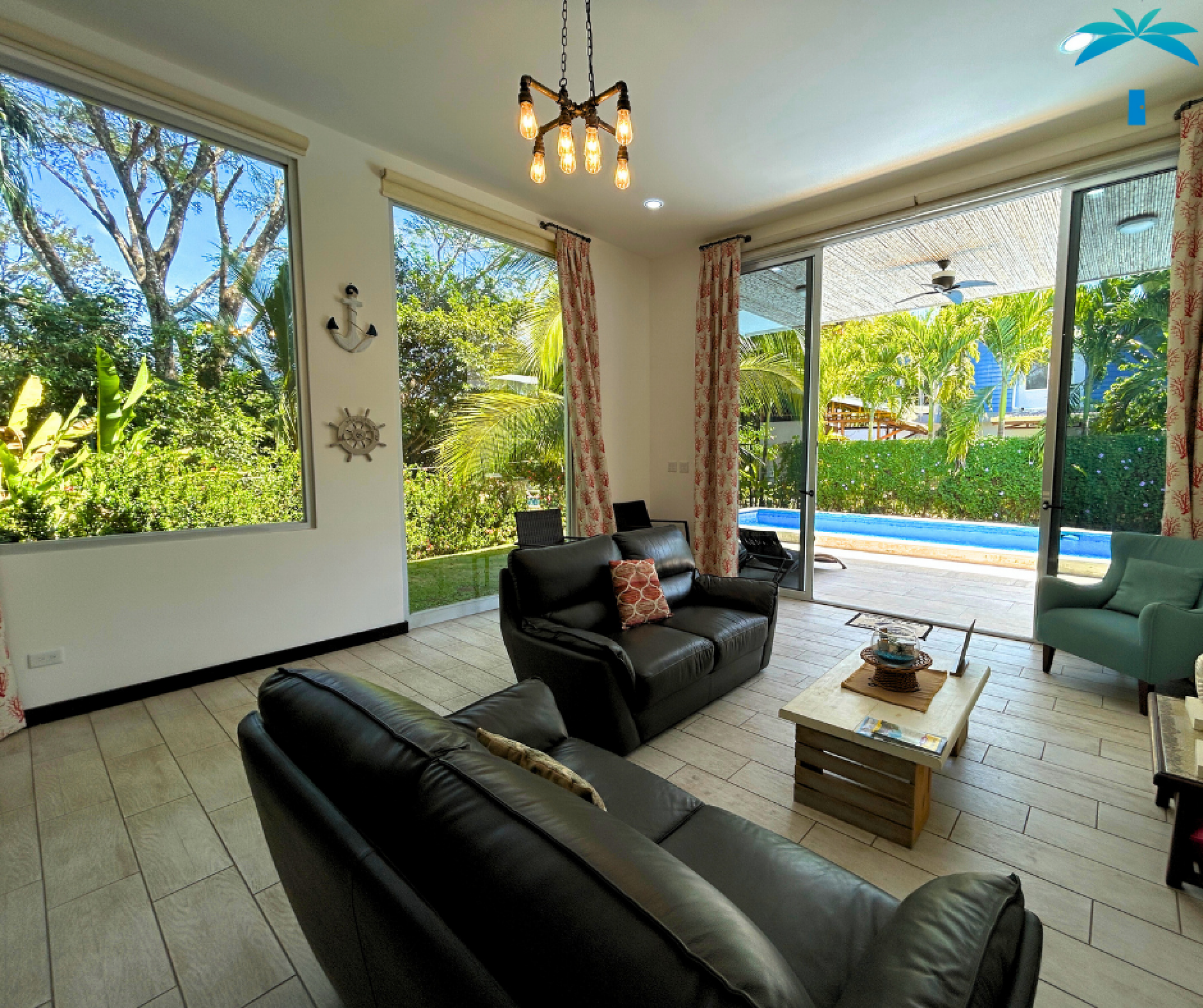 Beach-house for sale in gated community Punta Leona