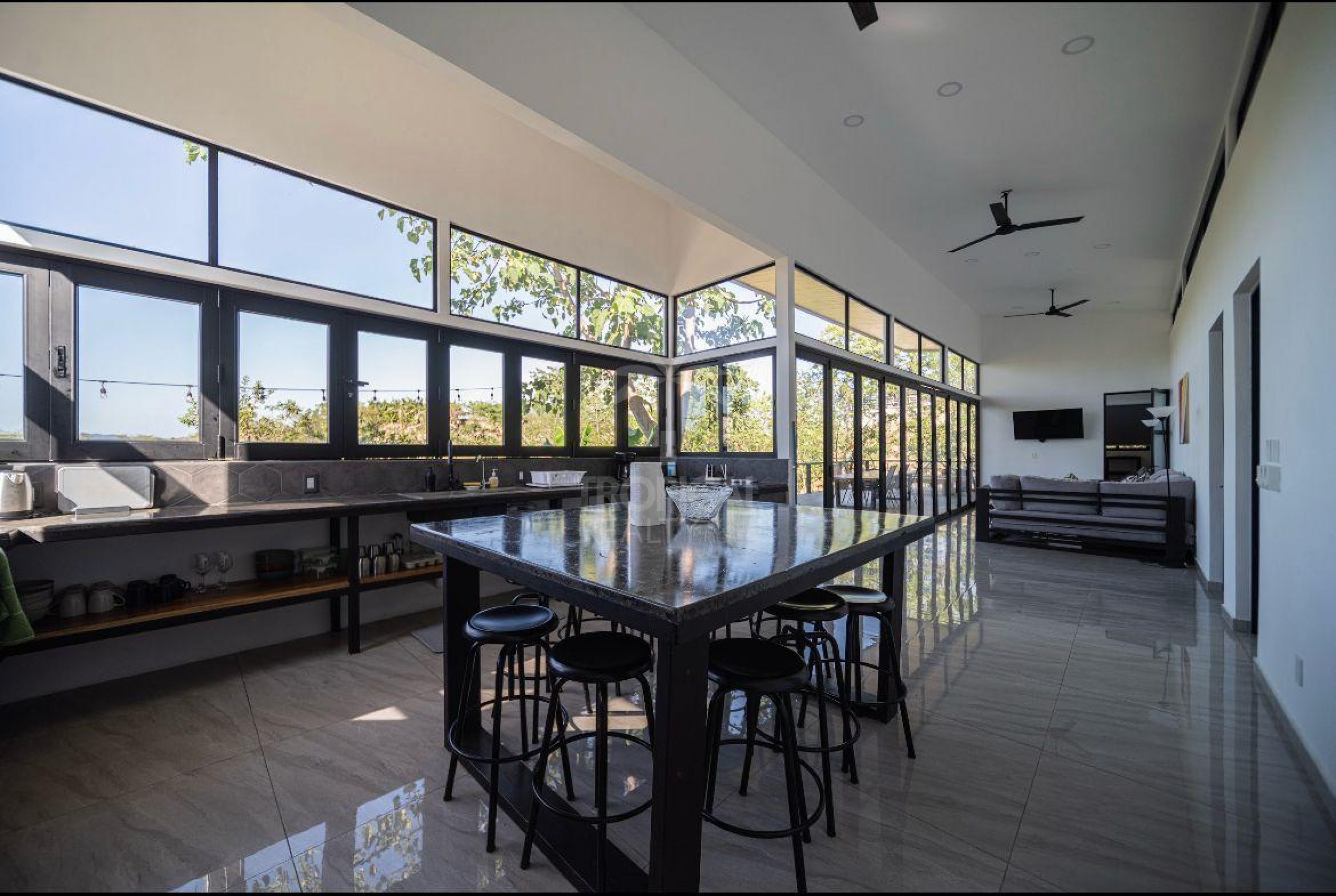 Turnkey Property with 2 Villas & Infinity Pool – $595,000 USD