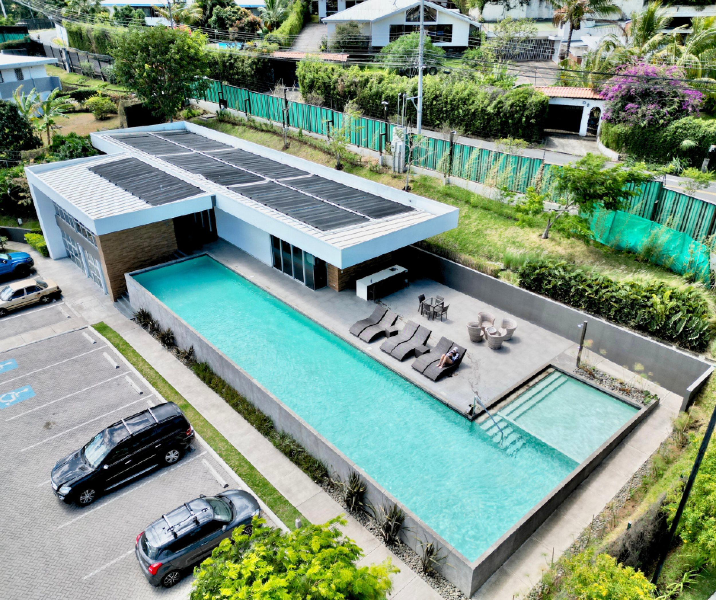 For Sale: 1-Bedroom Apartment in Escazú with Mountain Views and Exceptional Amenities