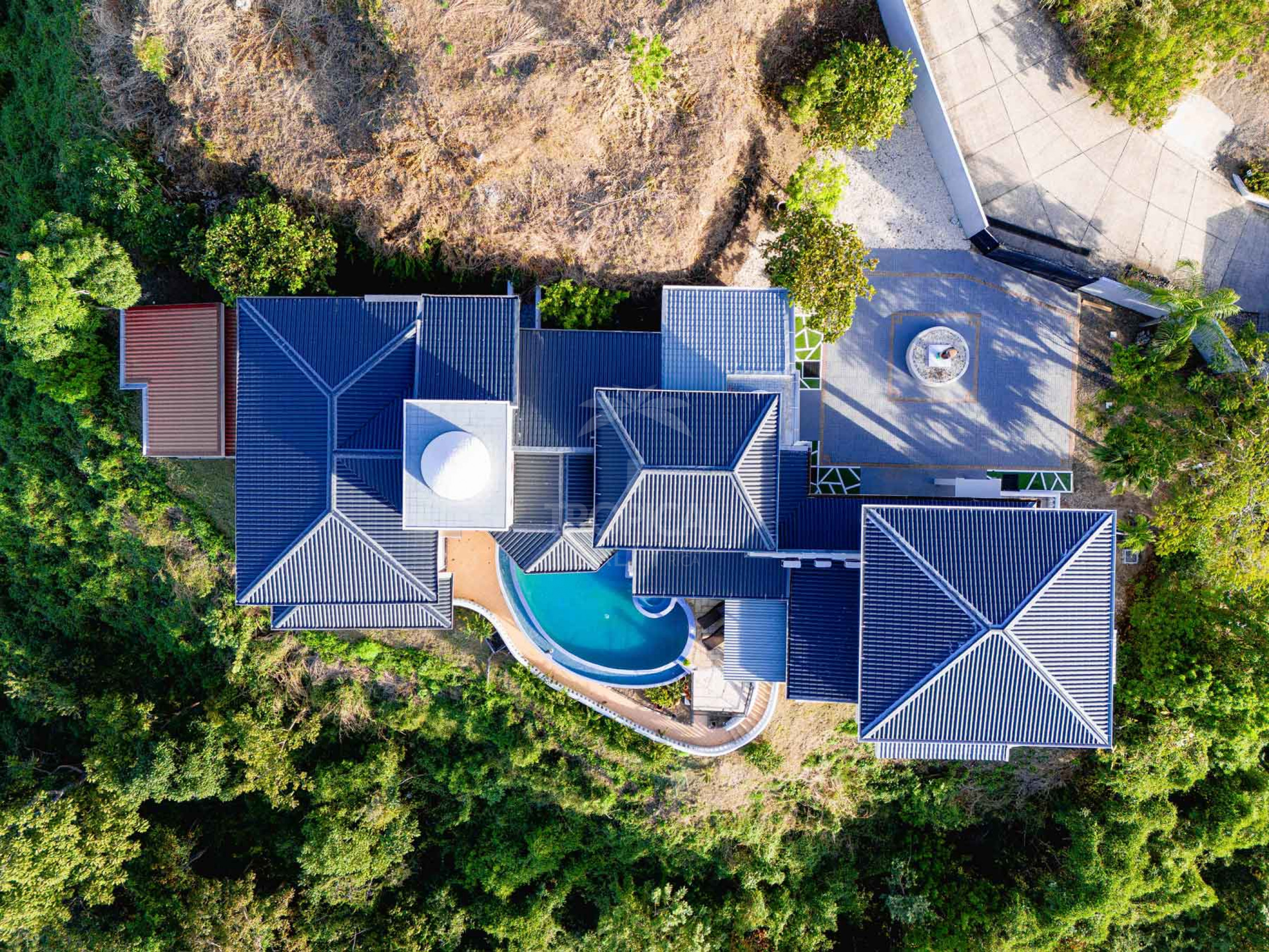 Luxury Villa in Guanacaste with Infinity Pool and Panoramic Ocean & Volcano Views