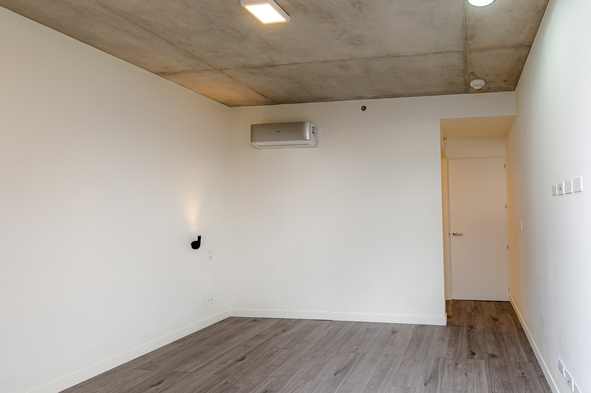 Escazu Village apartmento for sale ( SOLD )