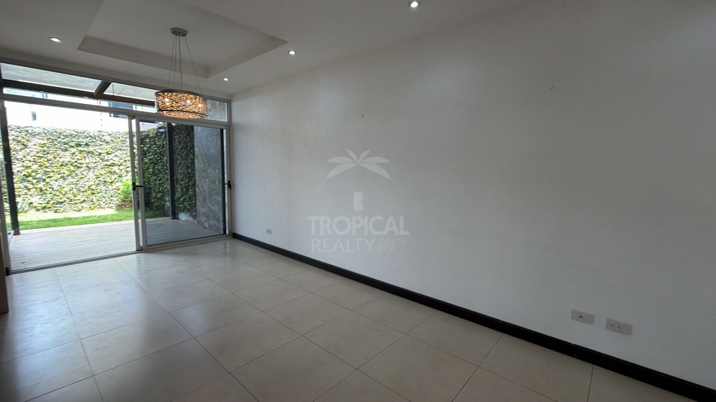 Contemporary Townhome for Sale in Pozos de Santa Ana – Comfort, Location & Great Value