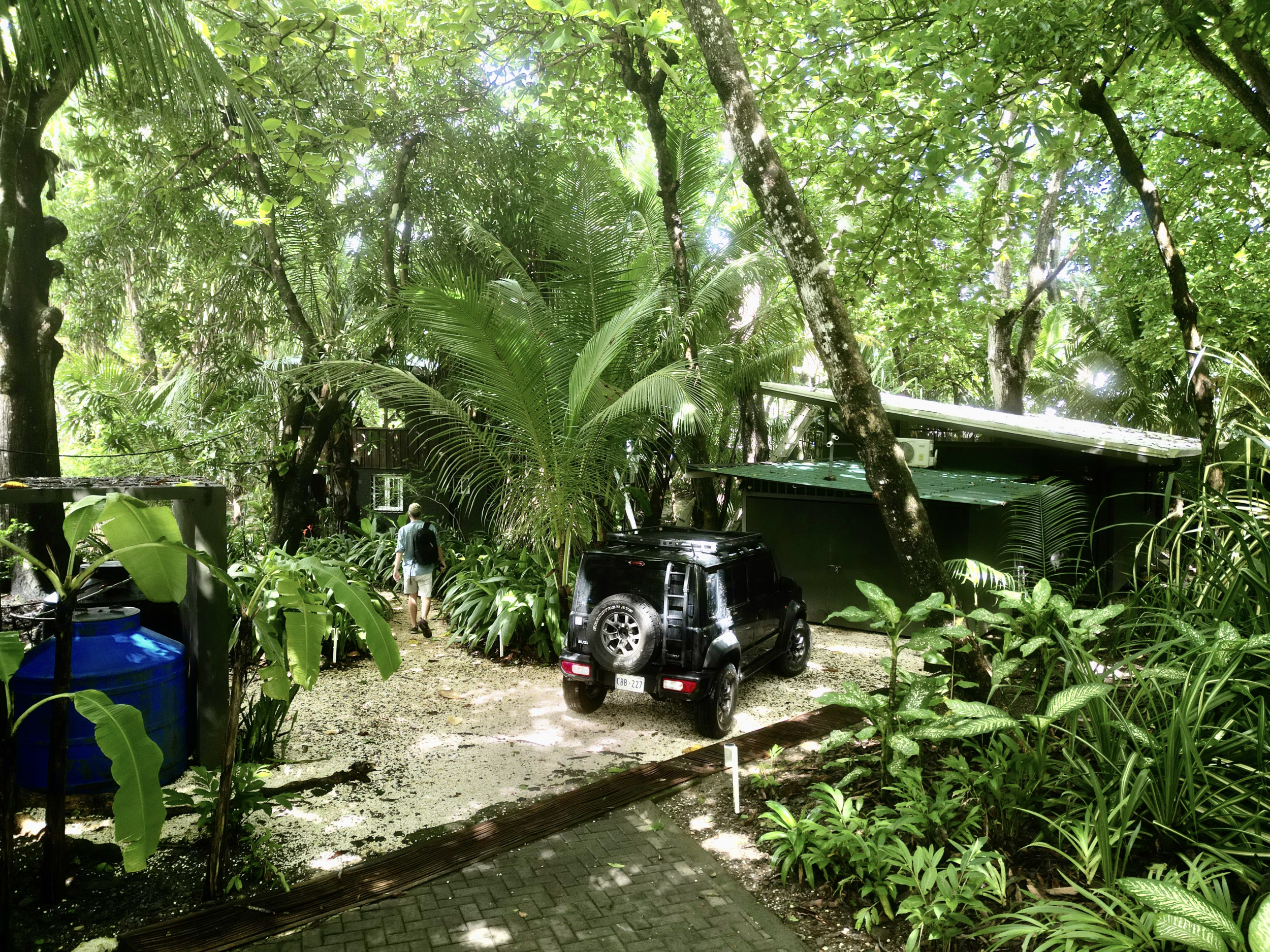 Beachfront house for rent in Santa Teresa