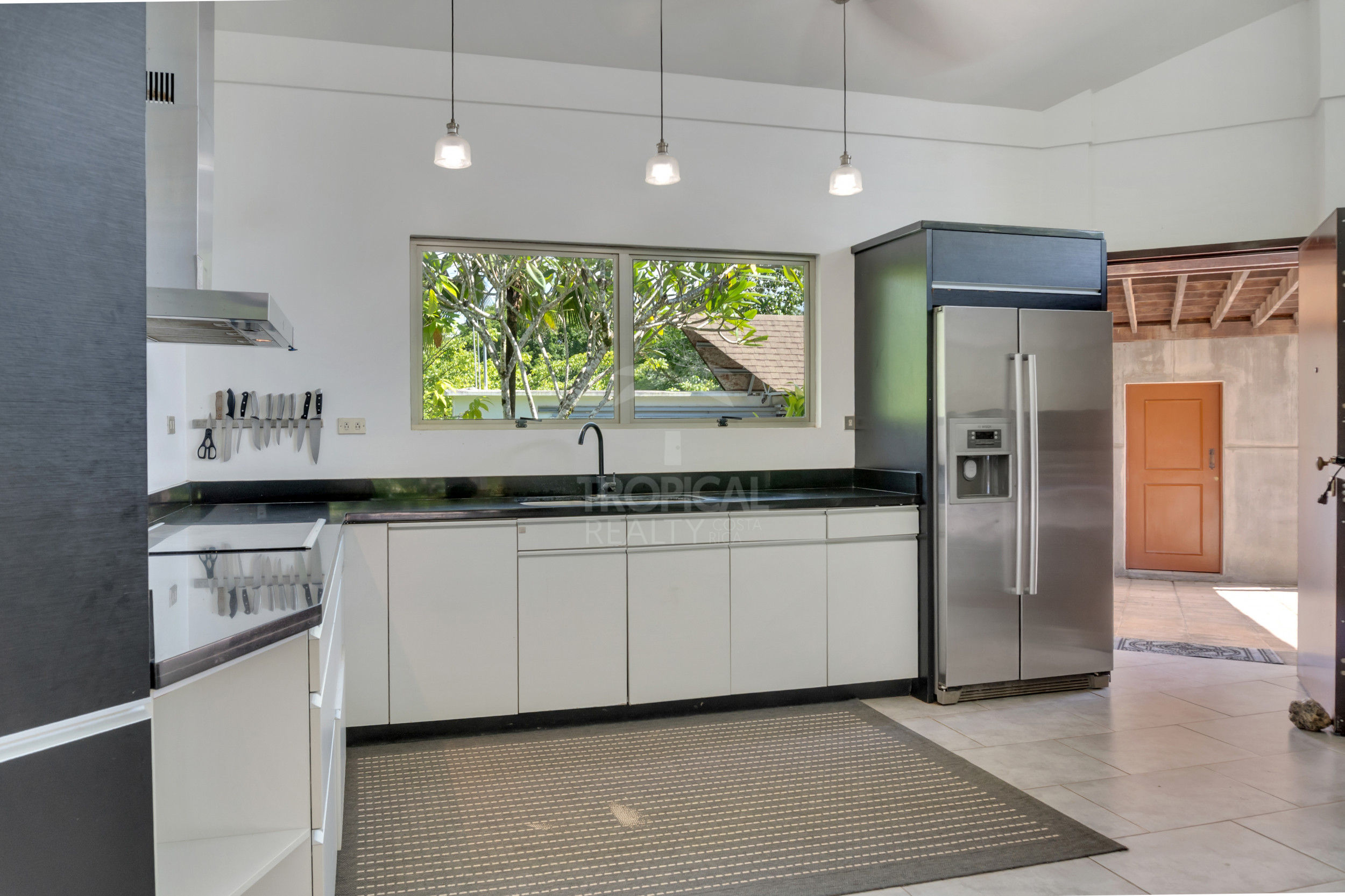 Modern Jungle Villa in Las Delicias – Santa Teresa
