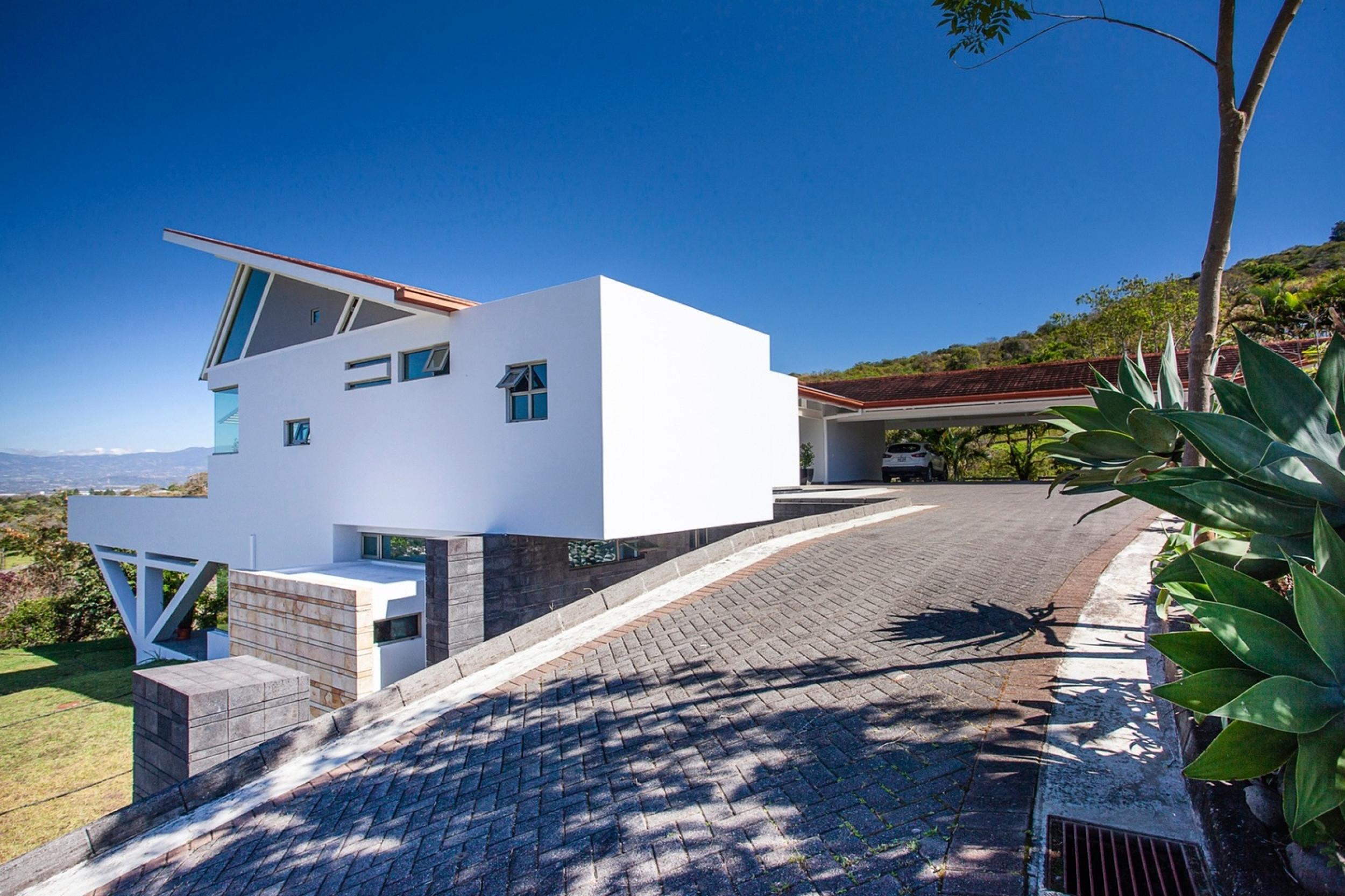Casa Rocagua for sale, Ciudad Colón SOLD