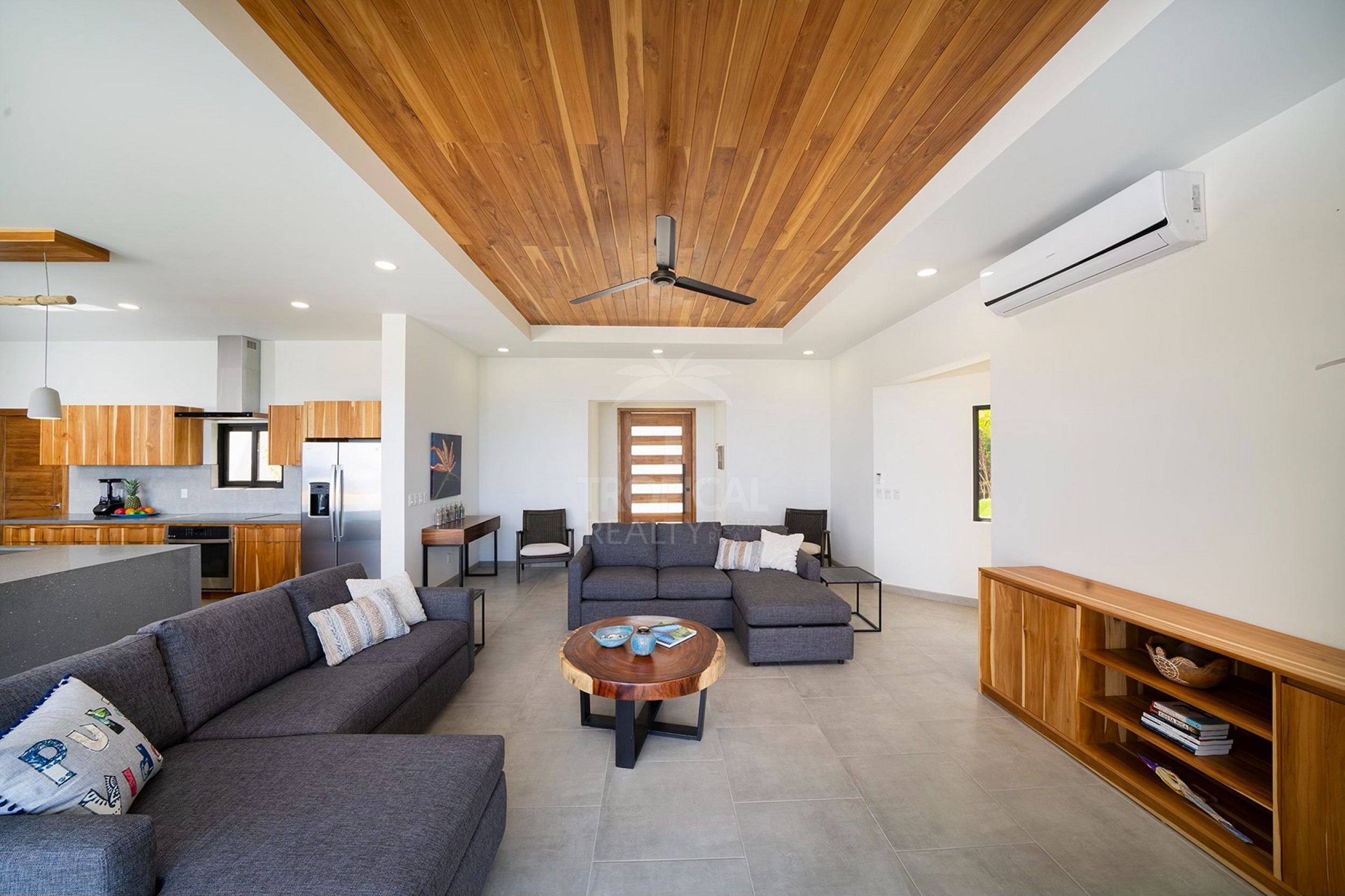 Luxury Ocean View Villa for Sale in Pacific Heights with Infinity Pool & Panoramic Views