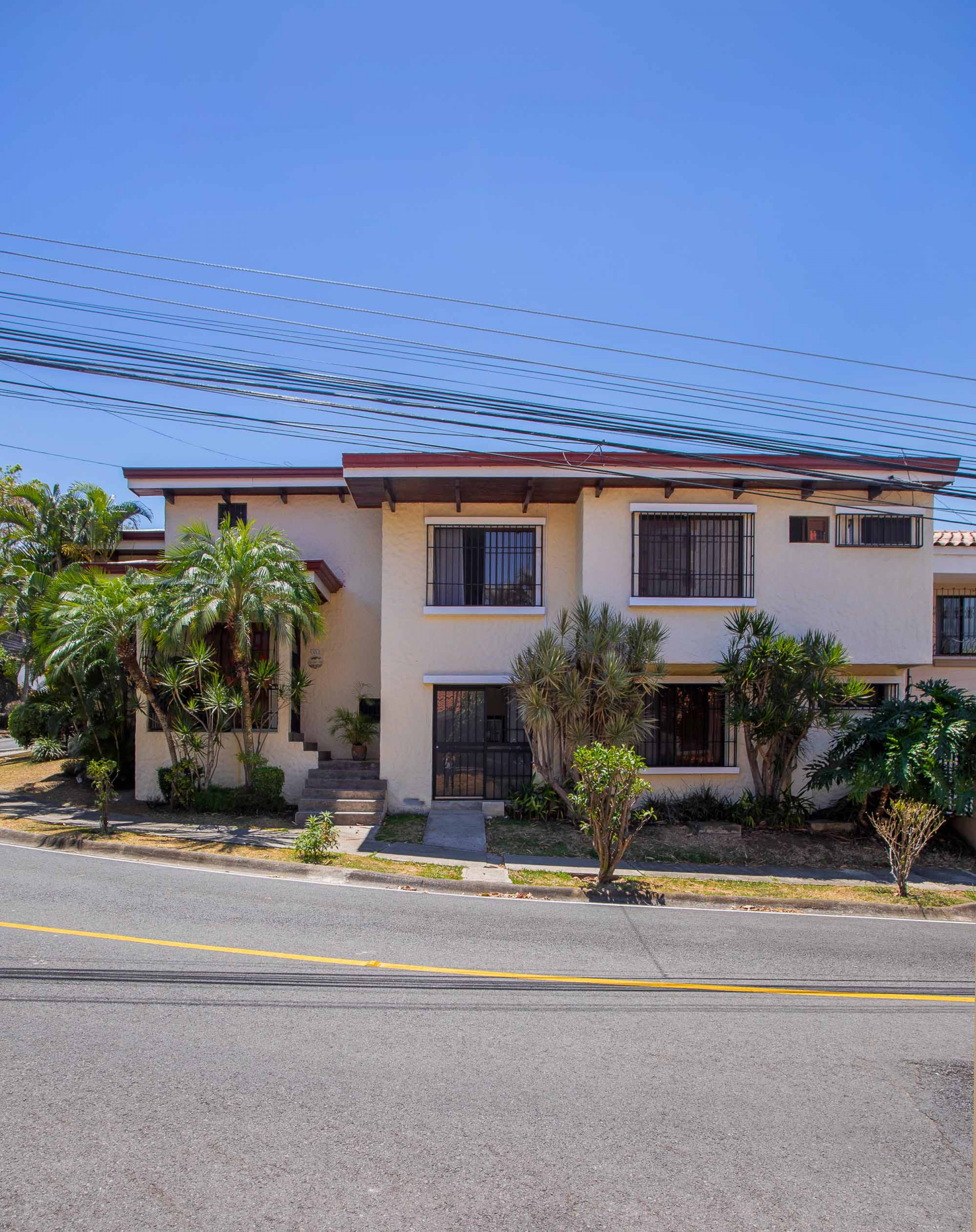 Contemporary Home with Apartment for sale in Trejos Montealegre, Escazu, SOLD