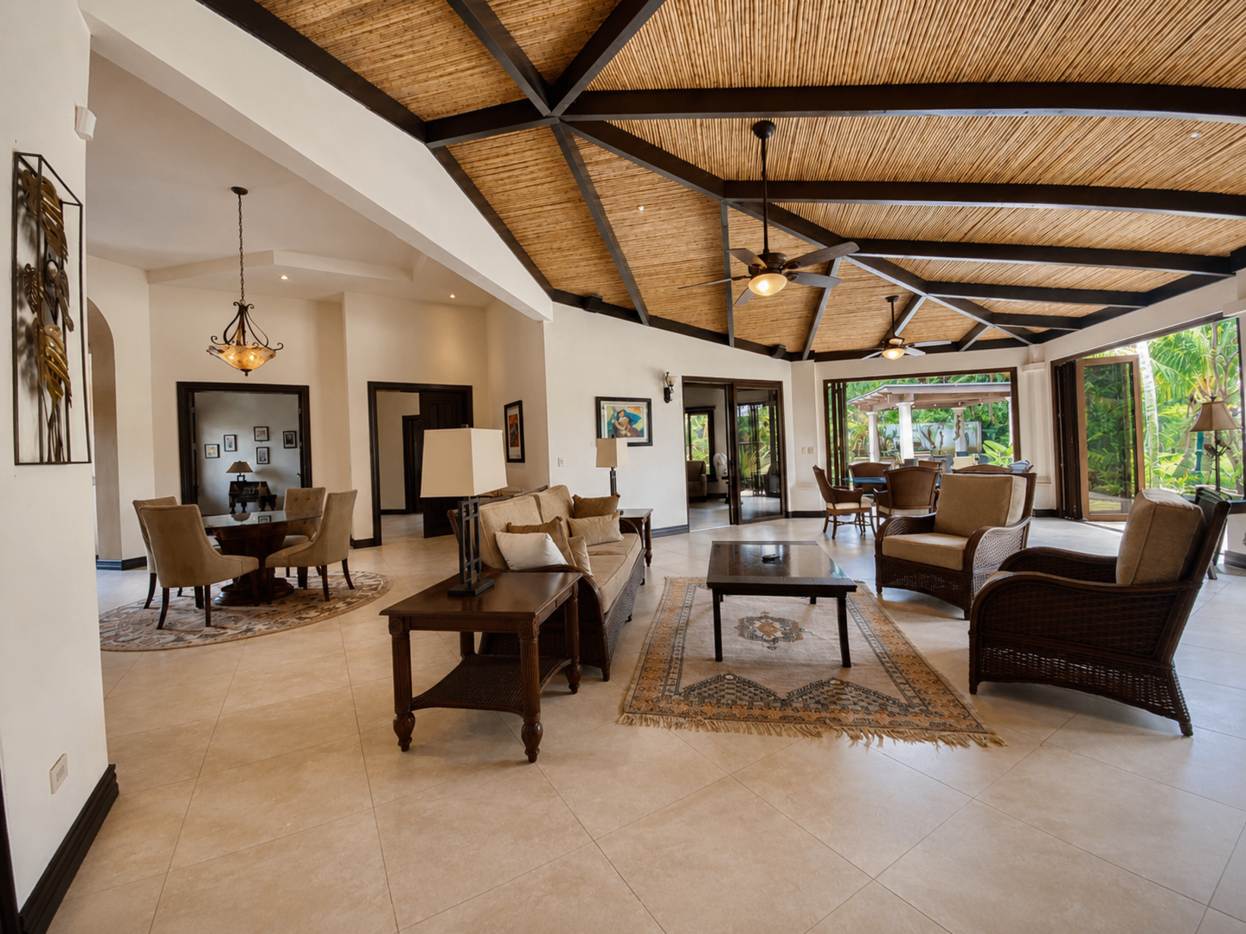 Luxury house for sale Hacienda Los Reyes La Guacima