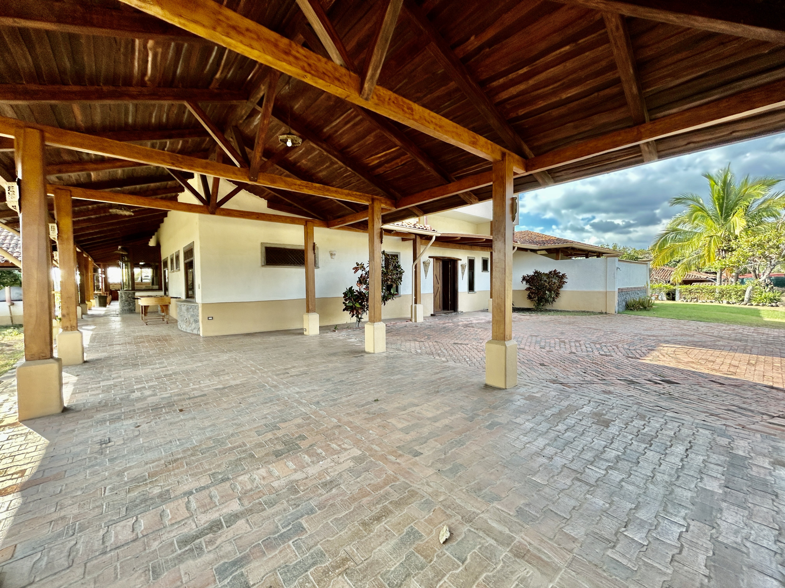 SOLD Spectacular Estate in Llanos de La Garita: Expansive Living, Equestrian Amenities, and Tranquil Luxury