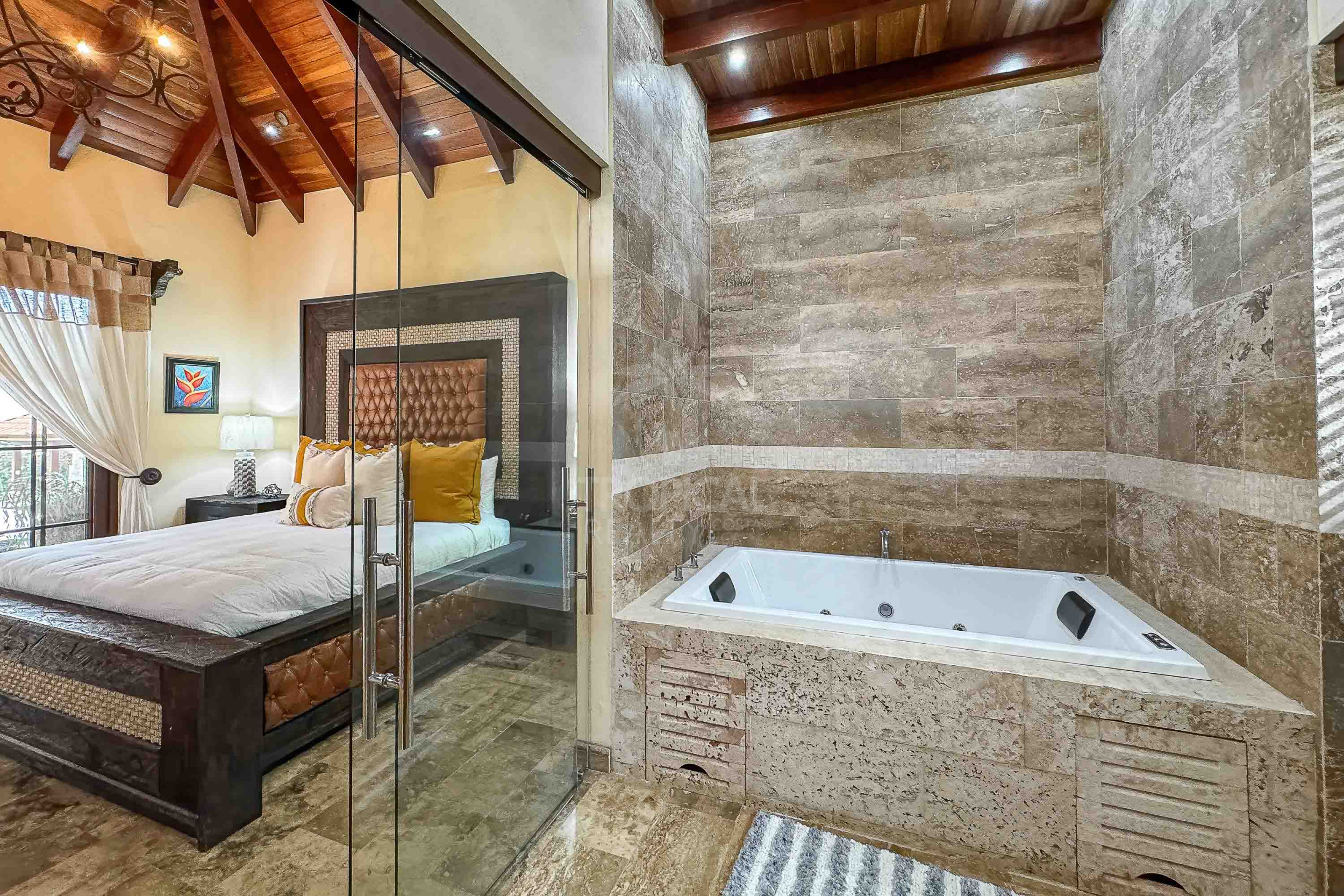 Grand Luxury Estate – Rancho Villa Verde