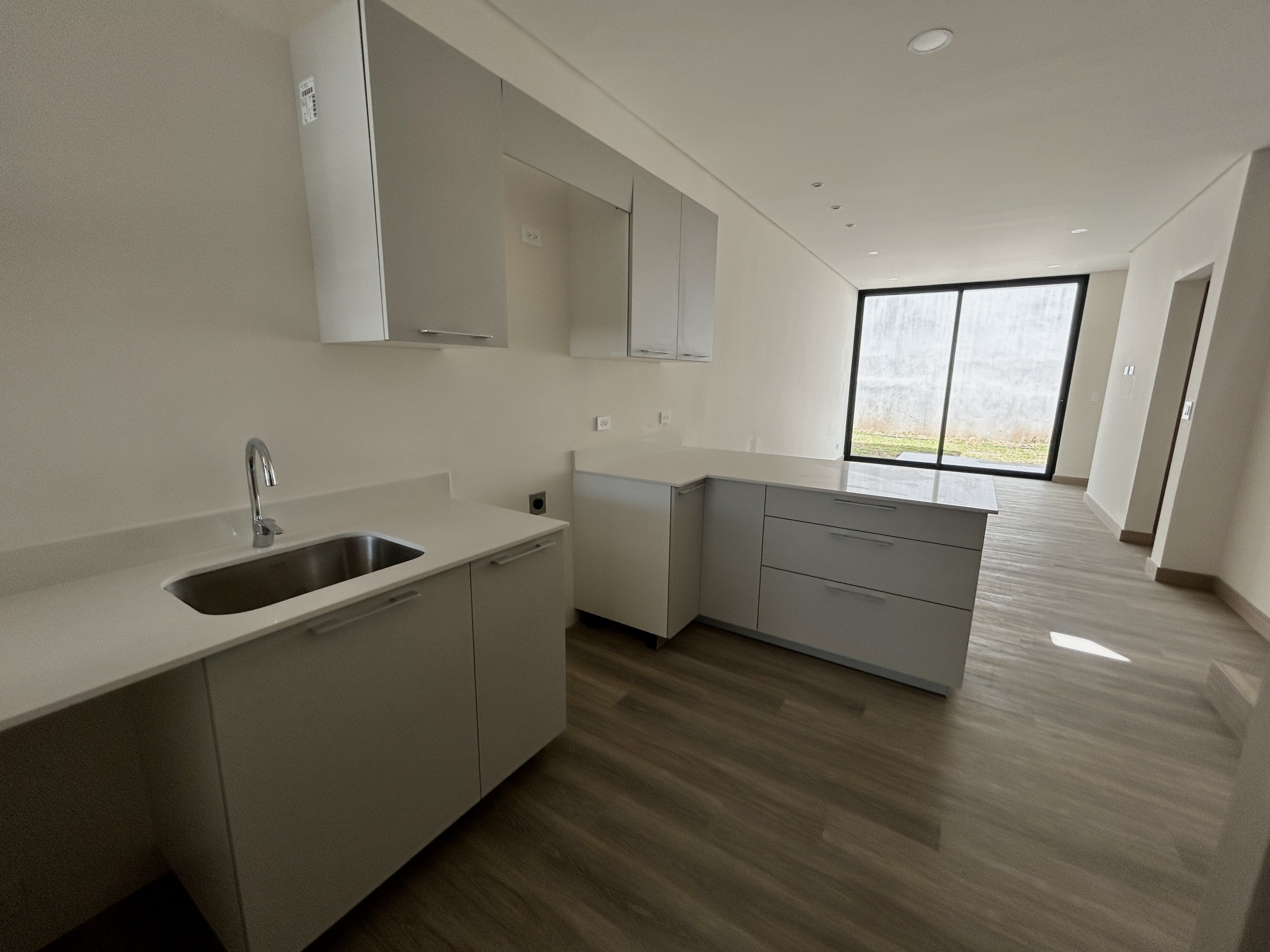 Town House for sale in Santa Ana