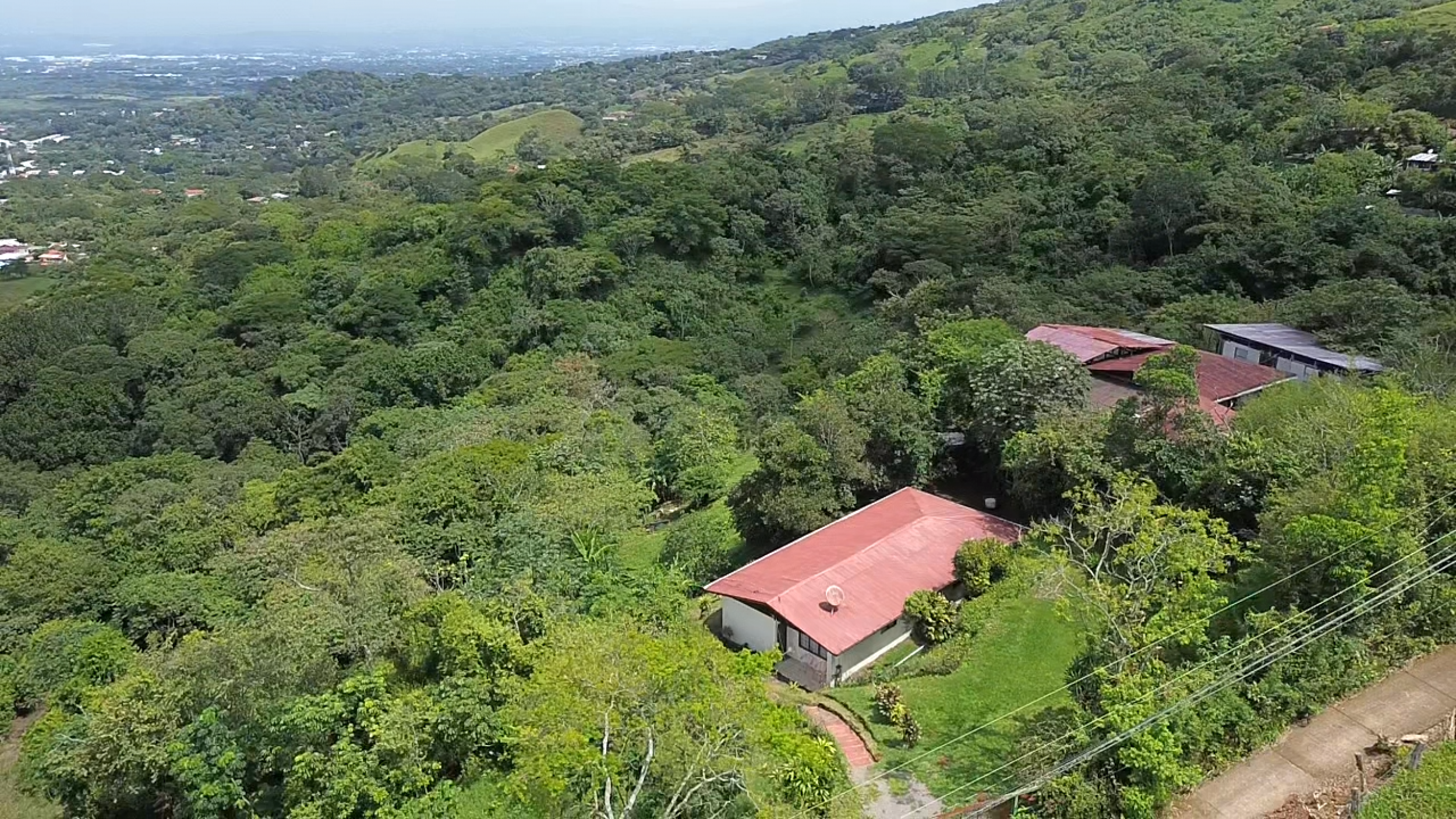 Casa con Amplio Terreno y Espectaculares Vistas Panorámicas en Ciudad Colón