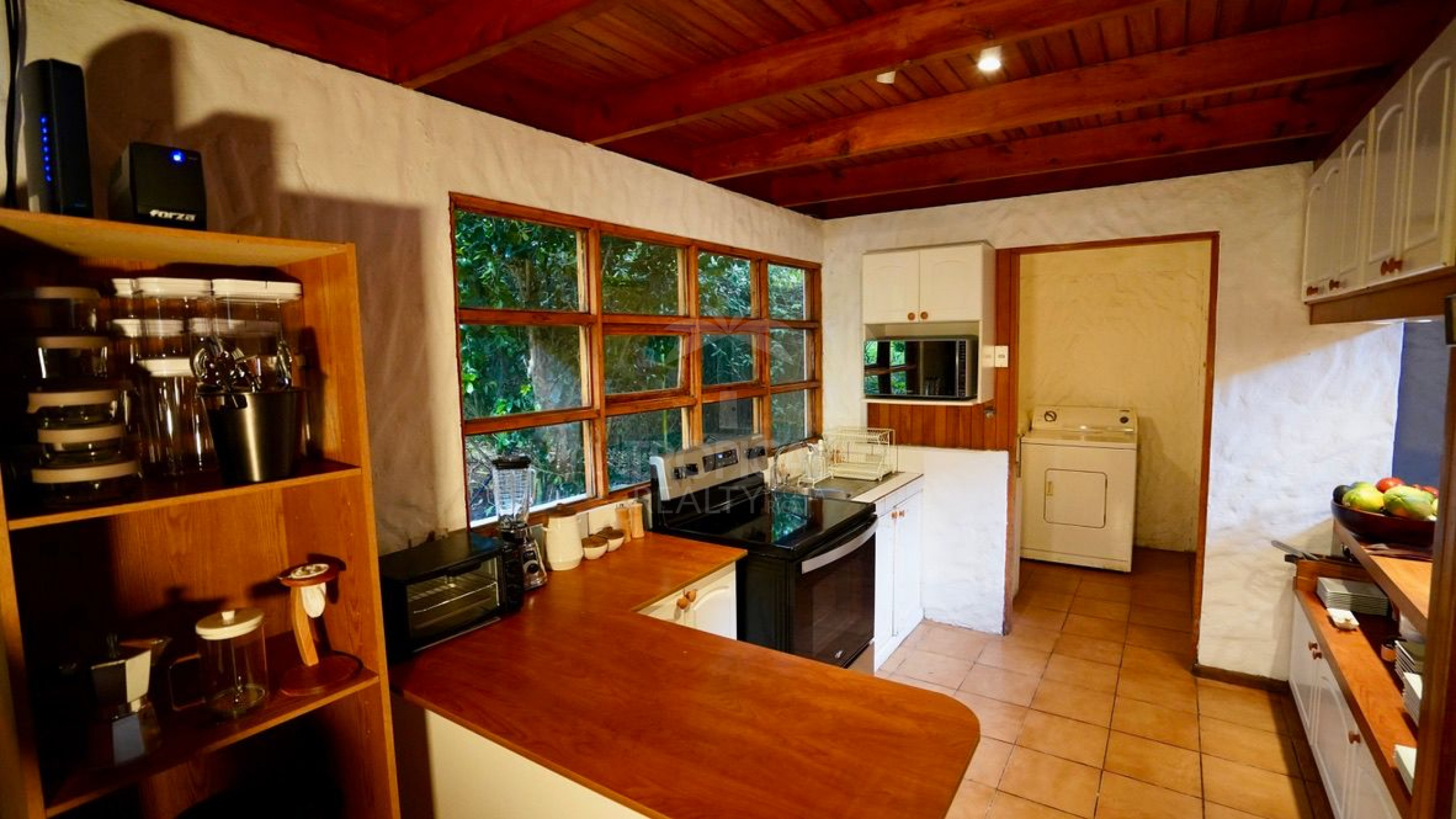 Chalet de Montaña Amueblado en Alquiler en El Tirol, Heredia